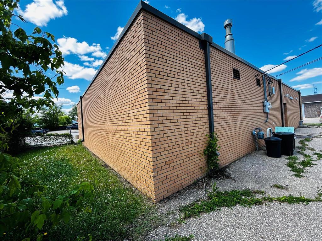 104 Broadway Street S Property Photo 45