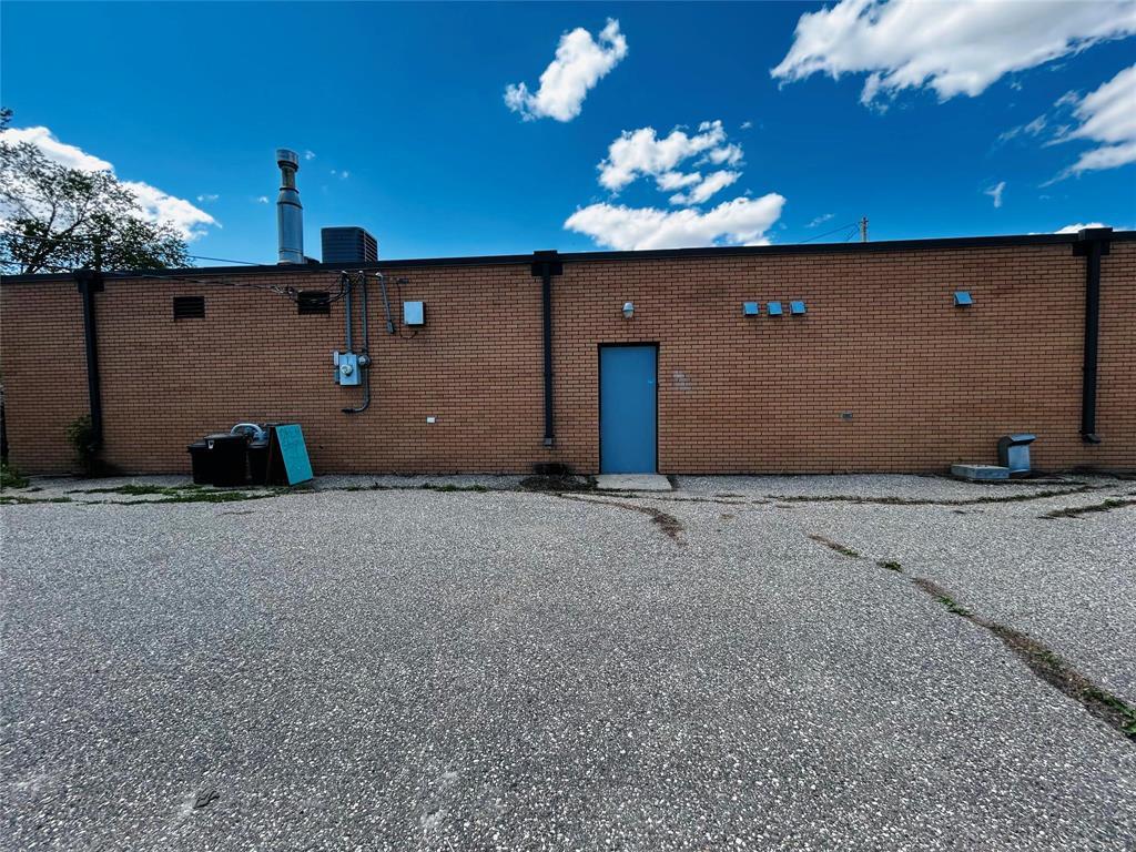 104 Broadway Street S Property Photo 47