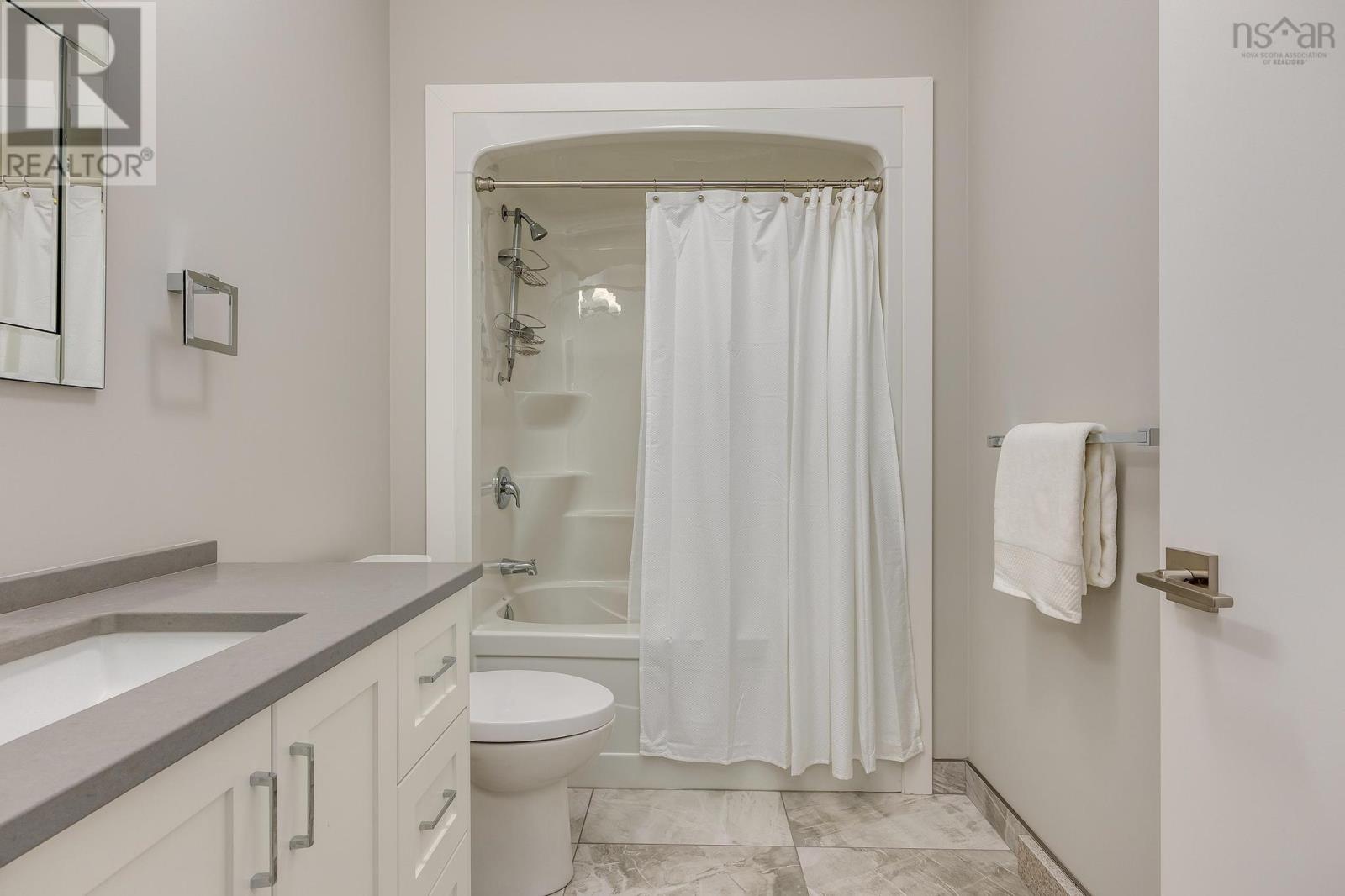 108 Bradford Place Property Photo 42