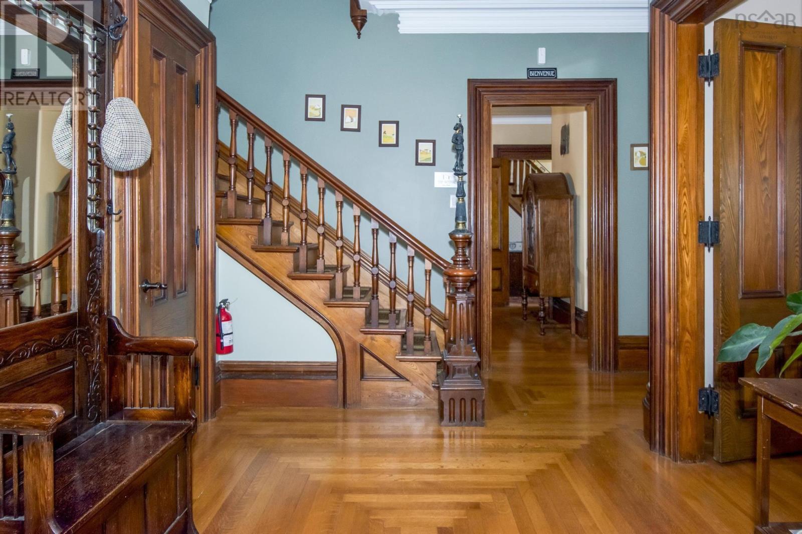 57 William Street Property Photo 4