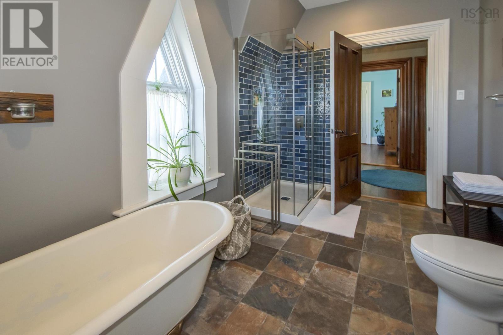 57 William Street Property Photo 19