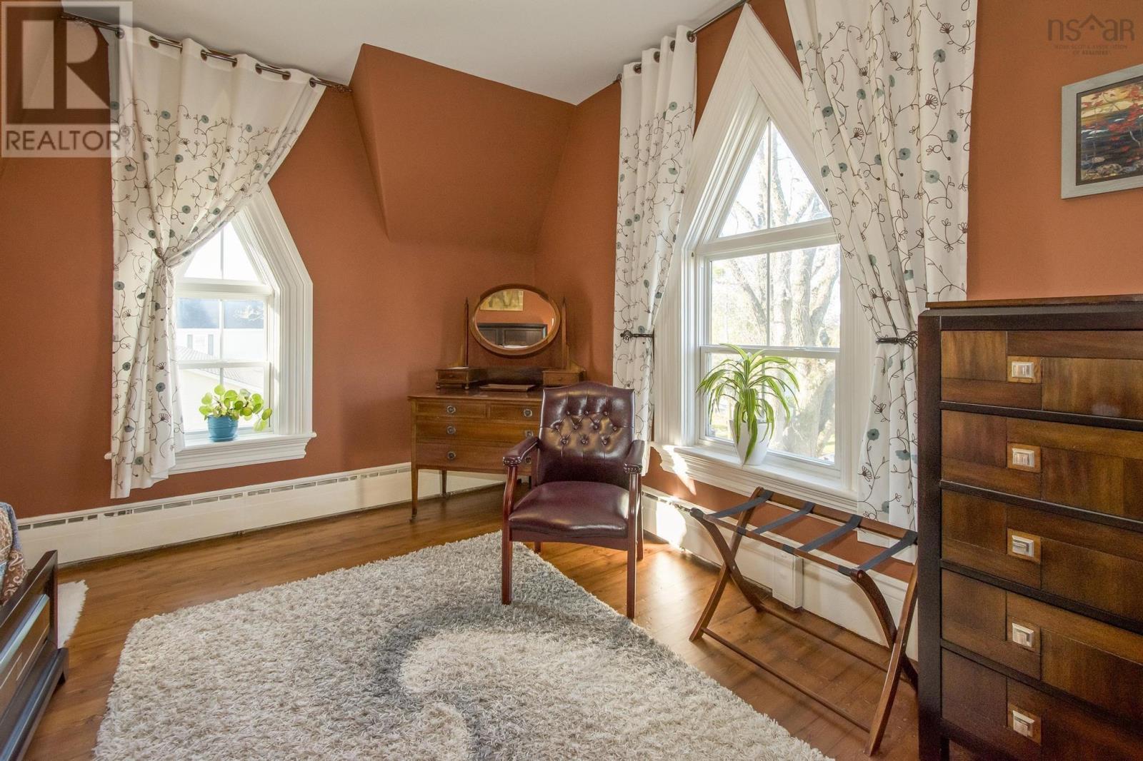 57 William Street Property Photo 22