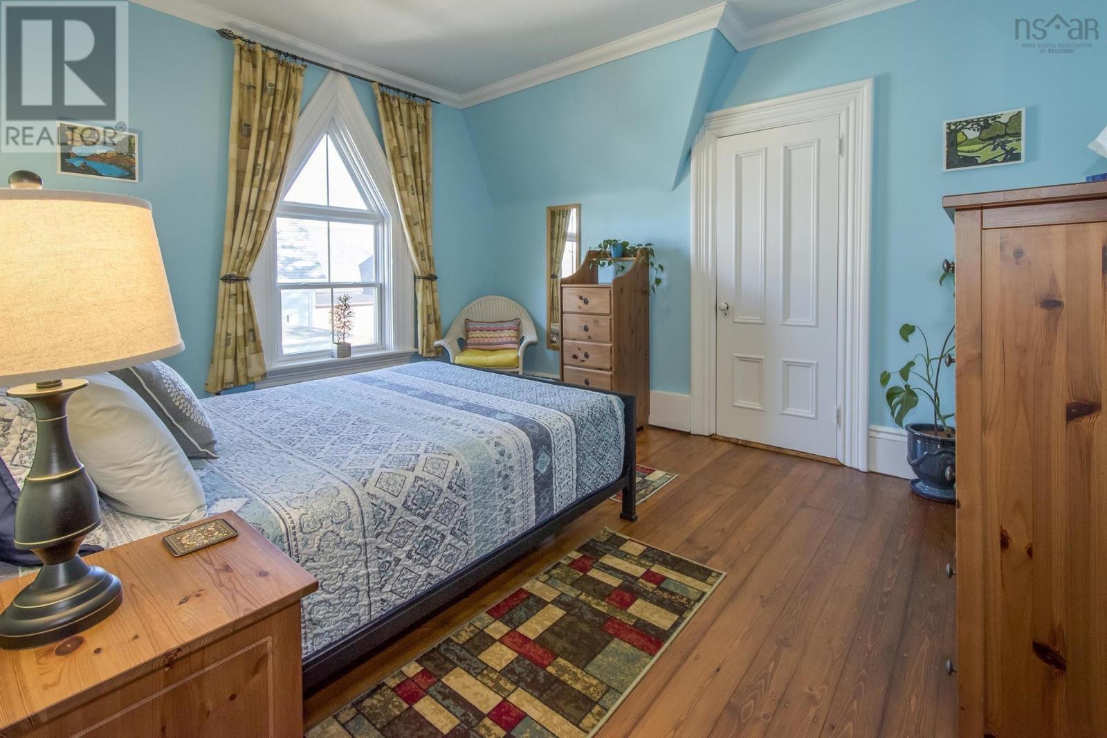 57 William Street Property Photo 24