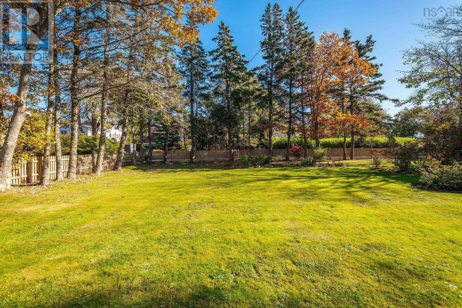 57 William Street Property Photo 37