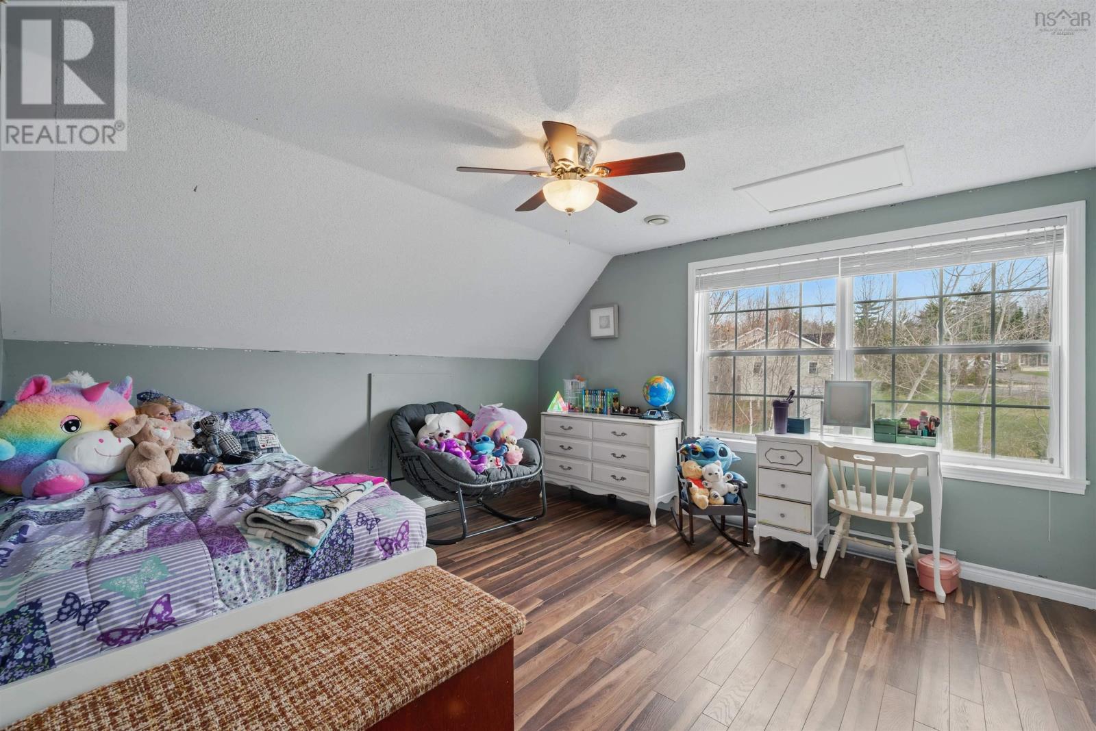 32 Avonview Property Photo 18