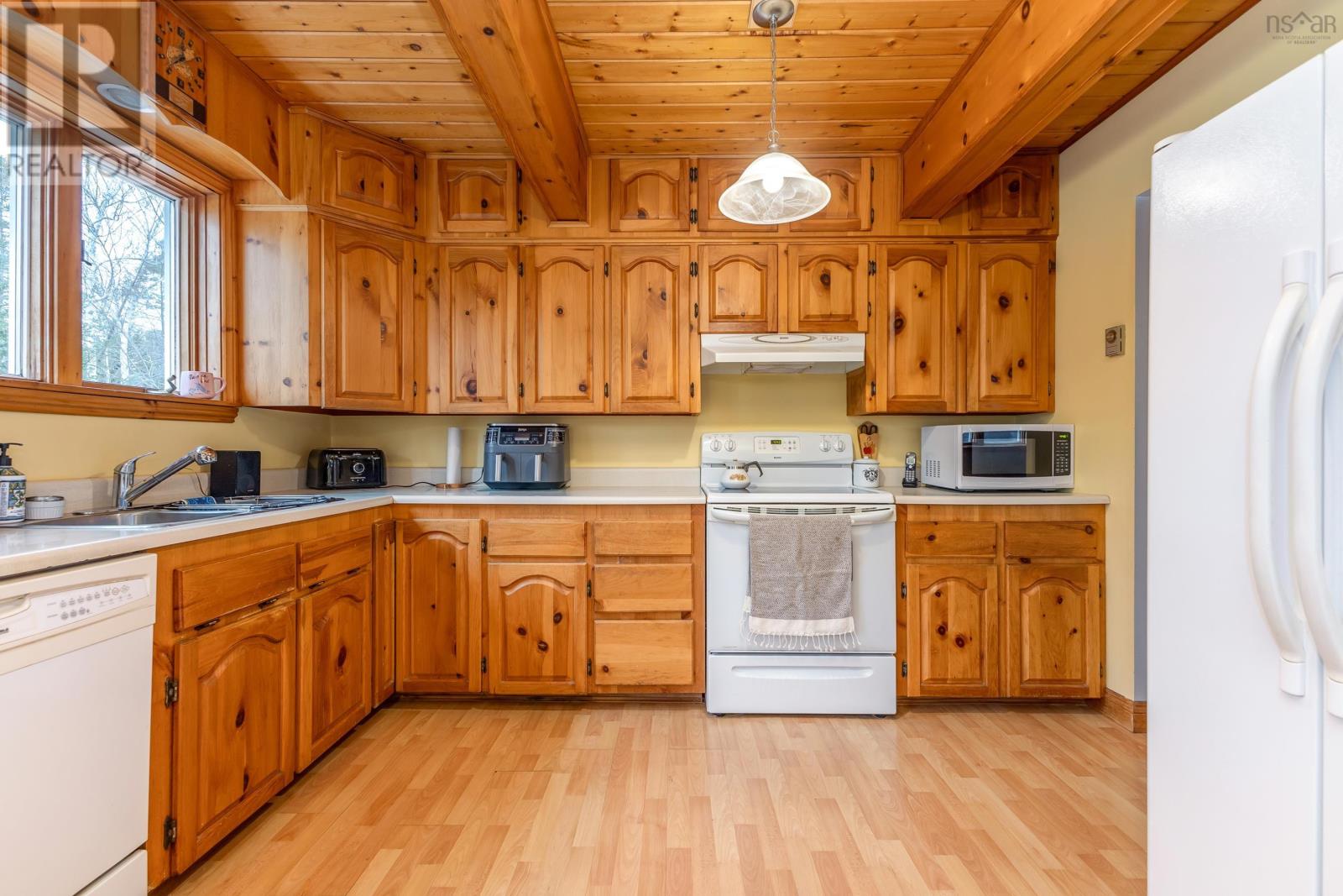 104 Cameron Road Property Photo 23