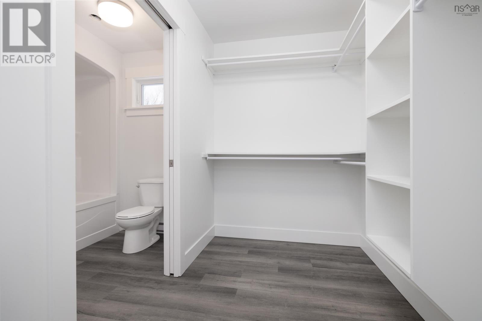 47 Theresa Court Property Photo 15