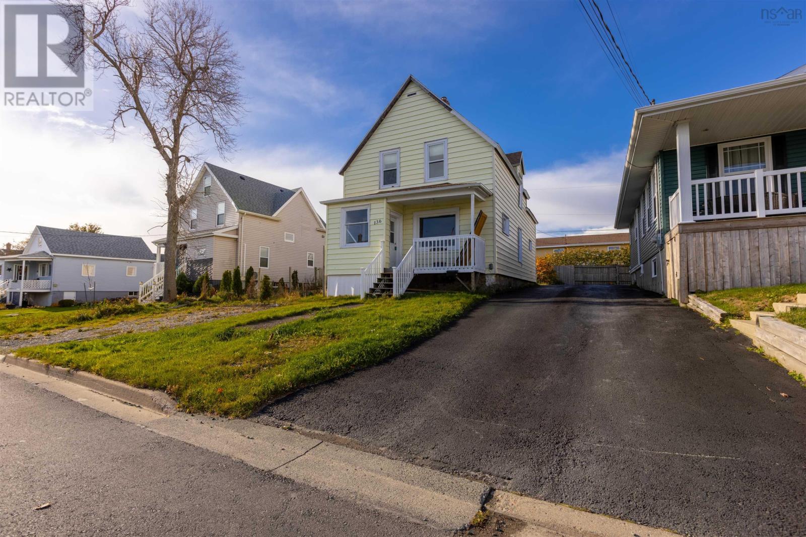 136 Victoria Street Property Photo 1