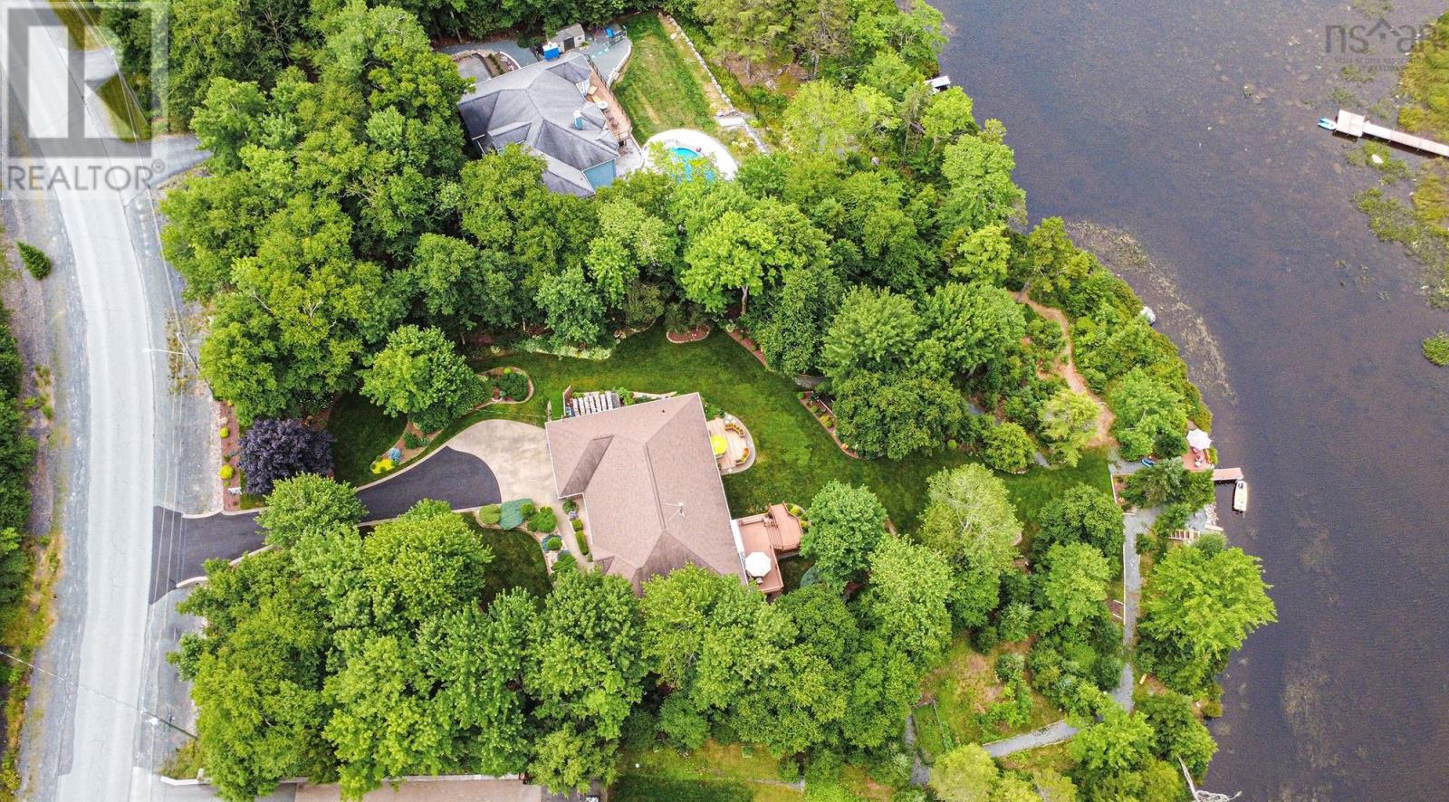 182 Thompson Run Property Photo 45