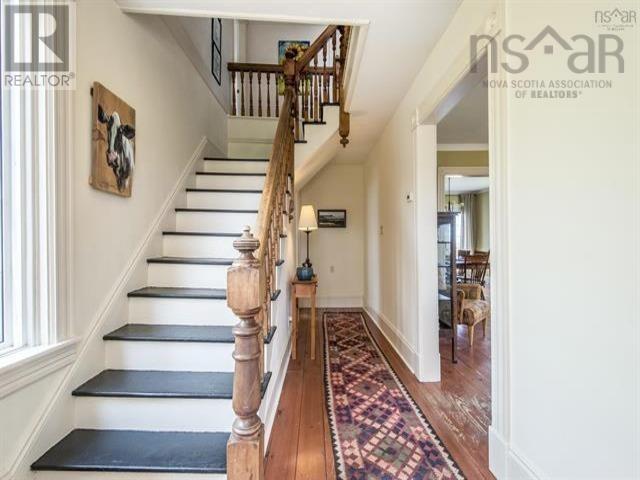53 King Street Property Photo 5