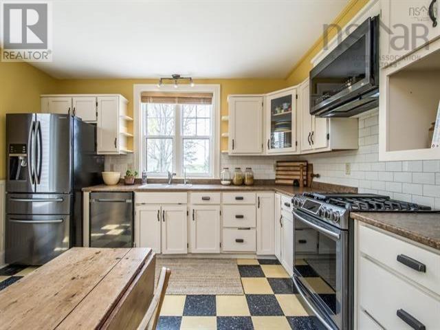 53 King Street Property Photo 7