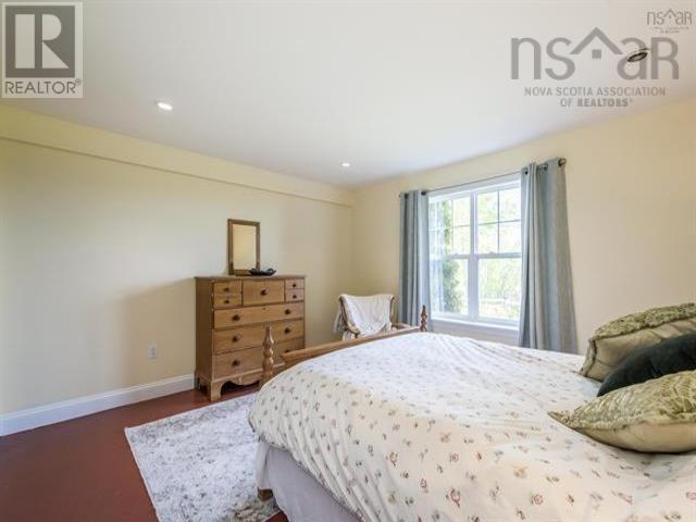 53 King Street Property Photo 16