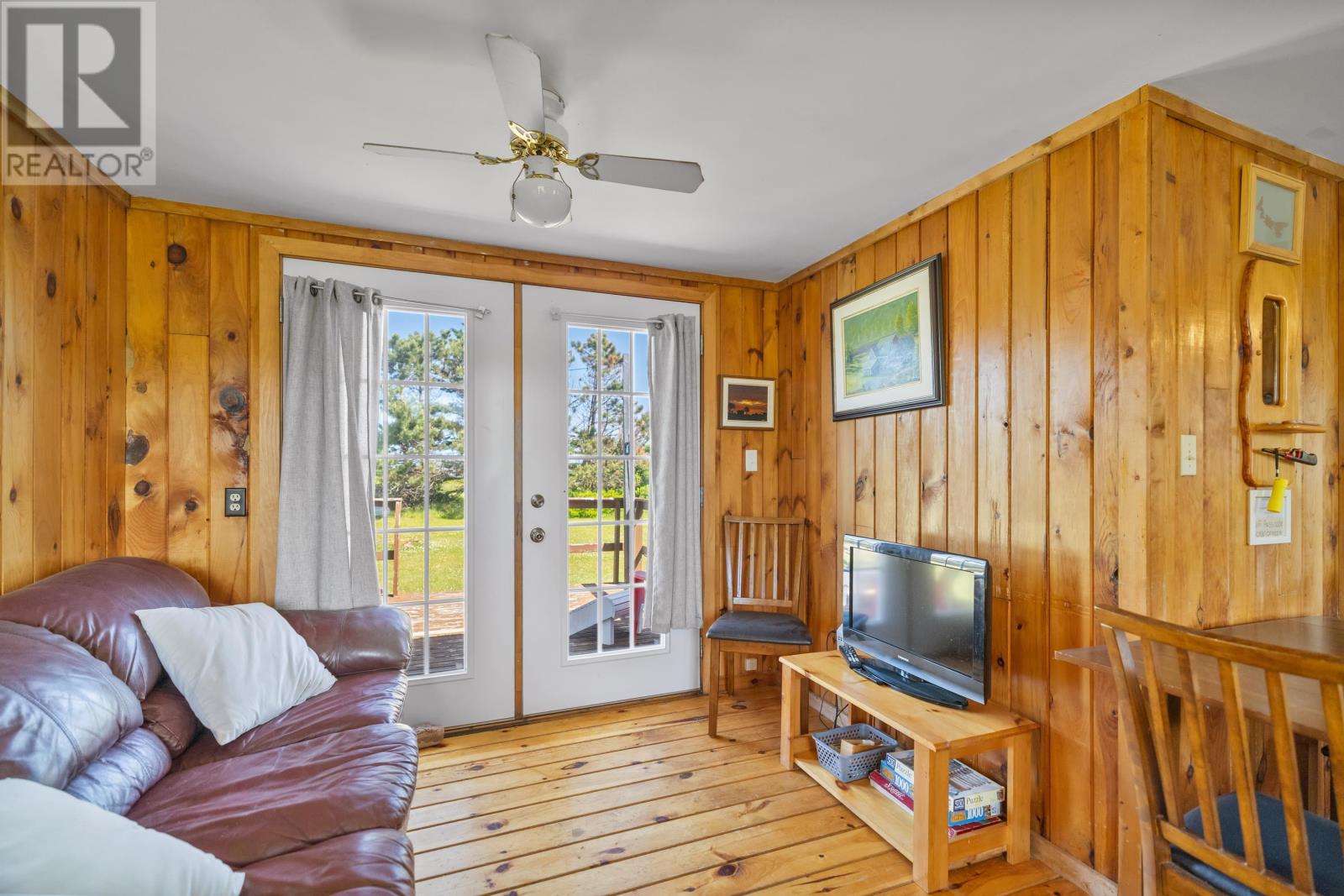 687 Turret Bell Road Property Photo 4