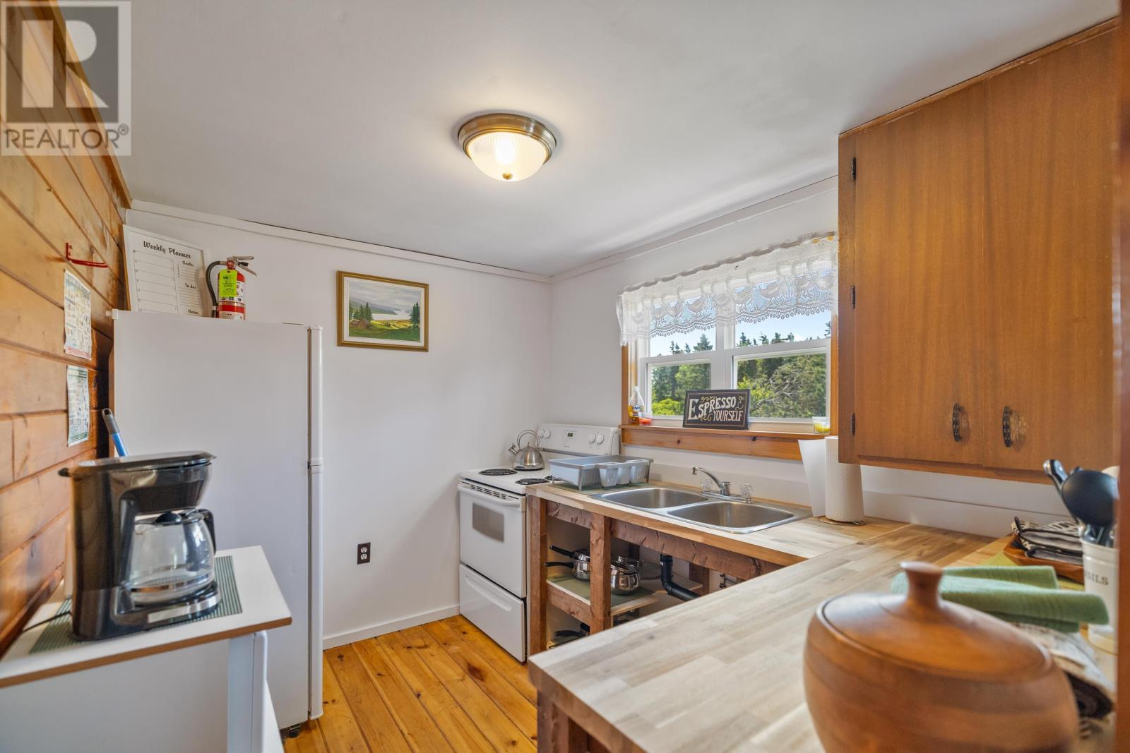 687 Turret Bell Road Property Photo 6