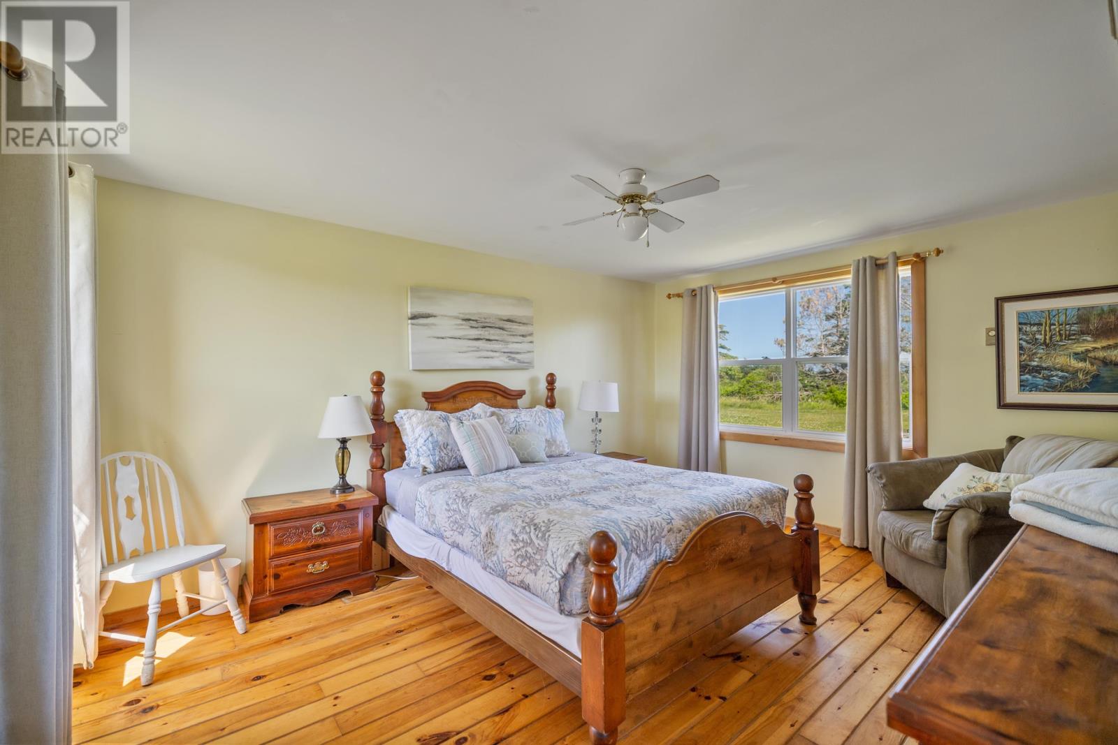687 Turret Bell Road Property Photo 8