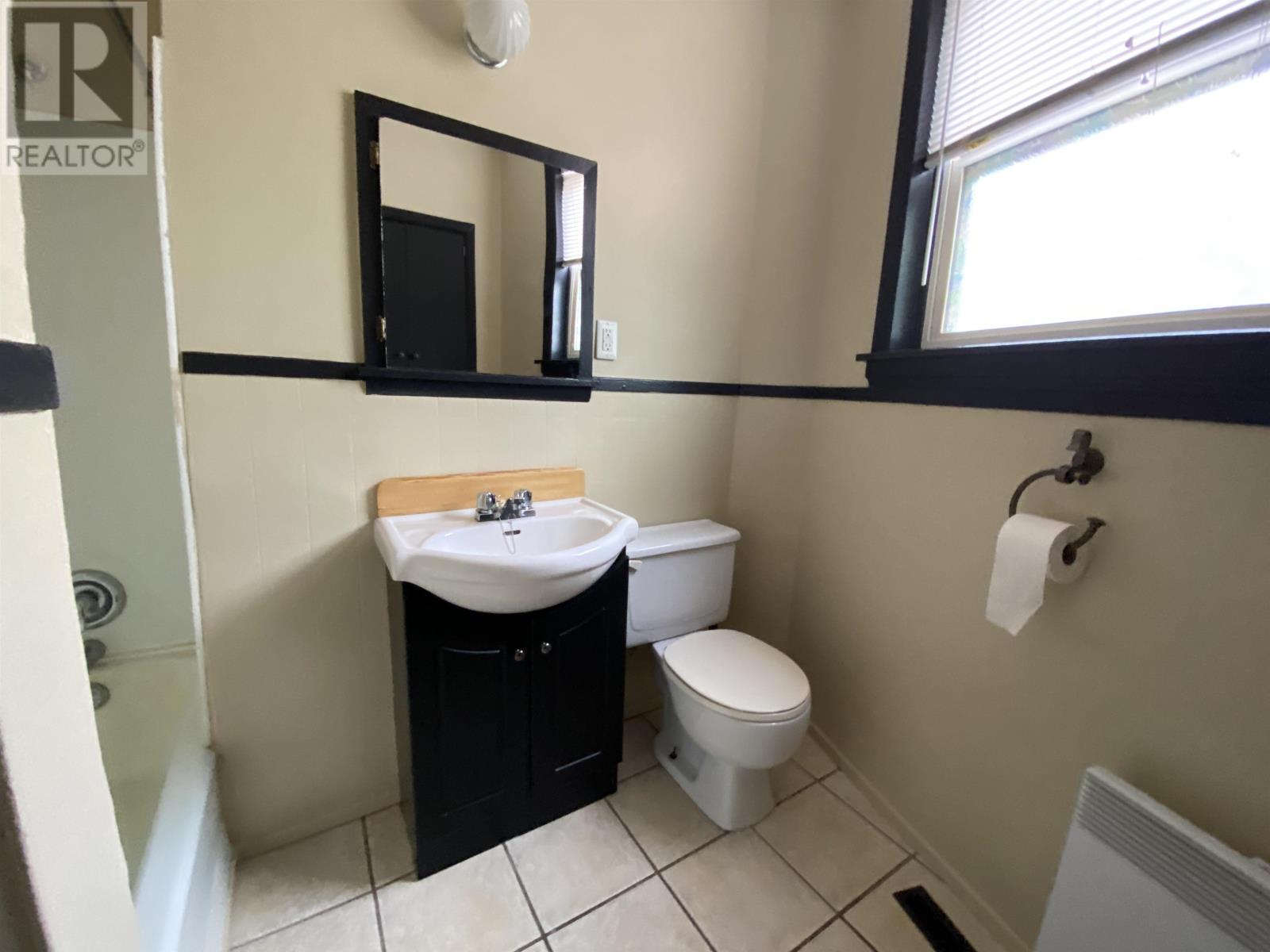 246-248 Cumberland Street, 38 Longworth Street Property Photo 12