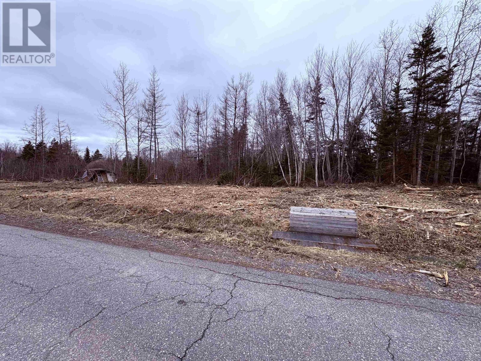 Dagger Woods Road Property Photo 3
