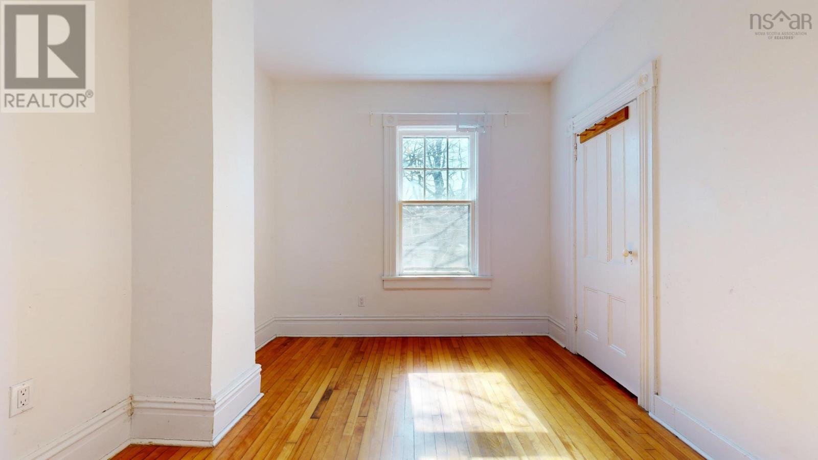 2683-87 Fuller Terrace Property Photo 16