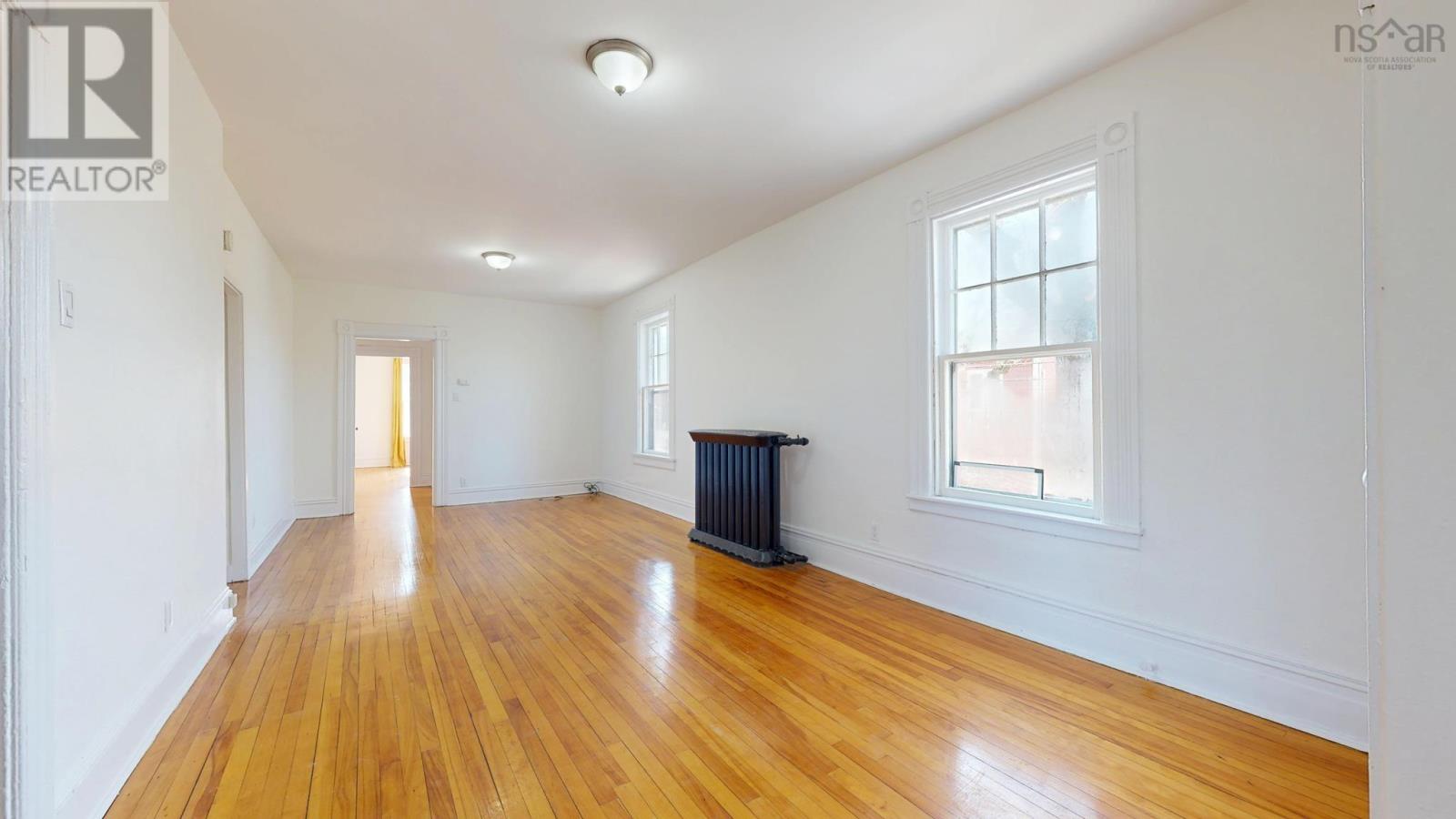 2683-87 Fuller Terrace Property Photo 23