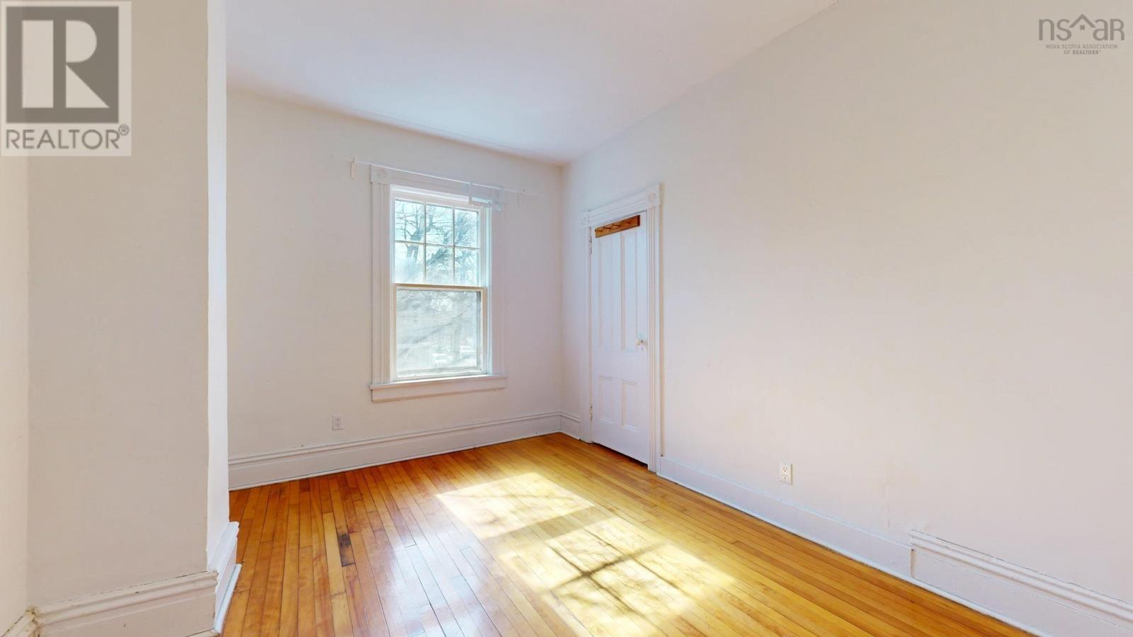 2683-87 Fuller Terrace Property Photo 24