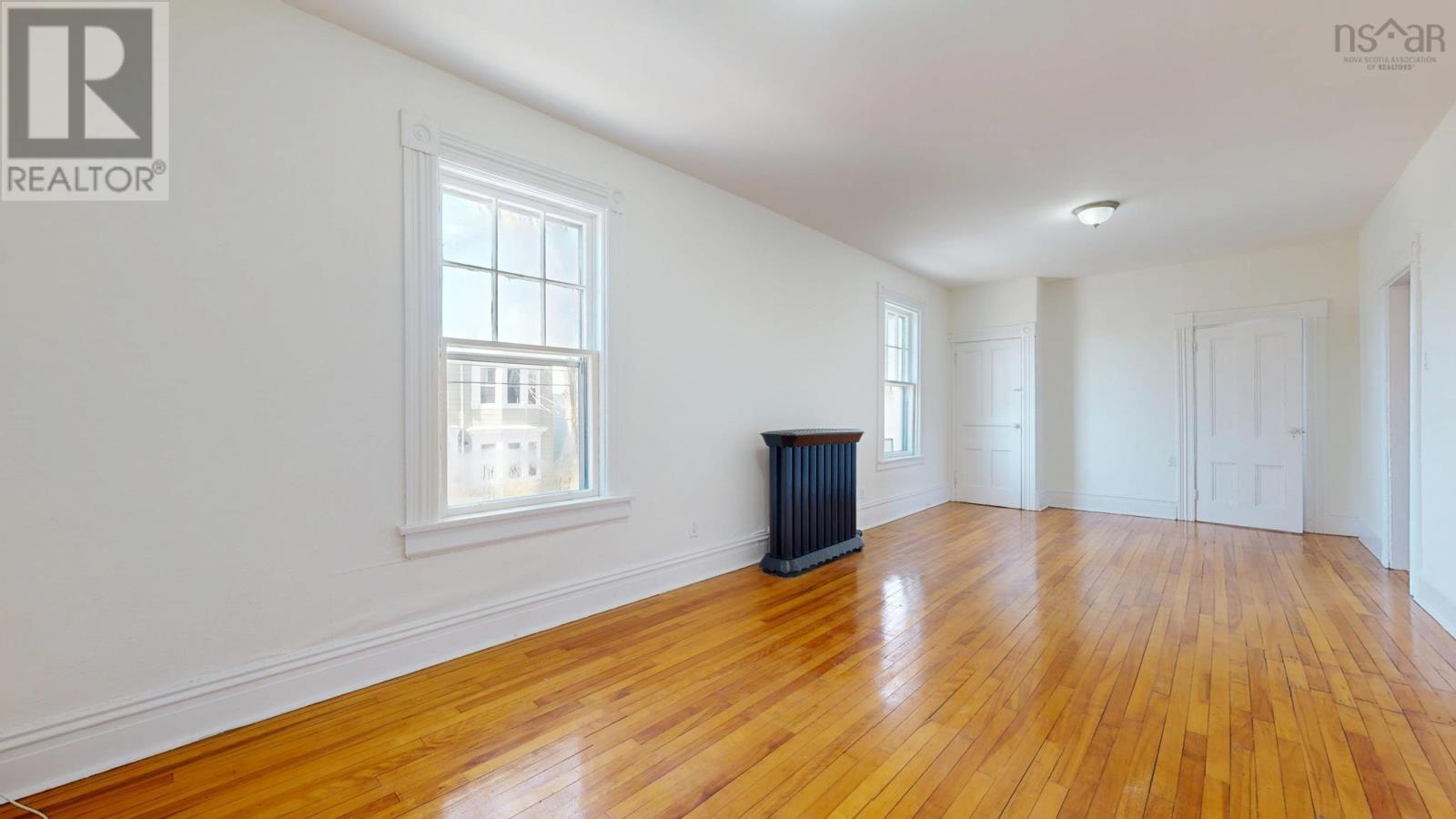 2683-87 Fuller Terrace Property Photo 25