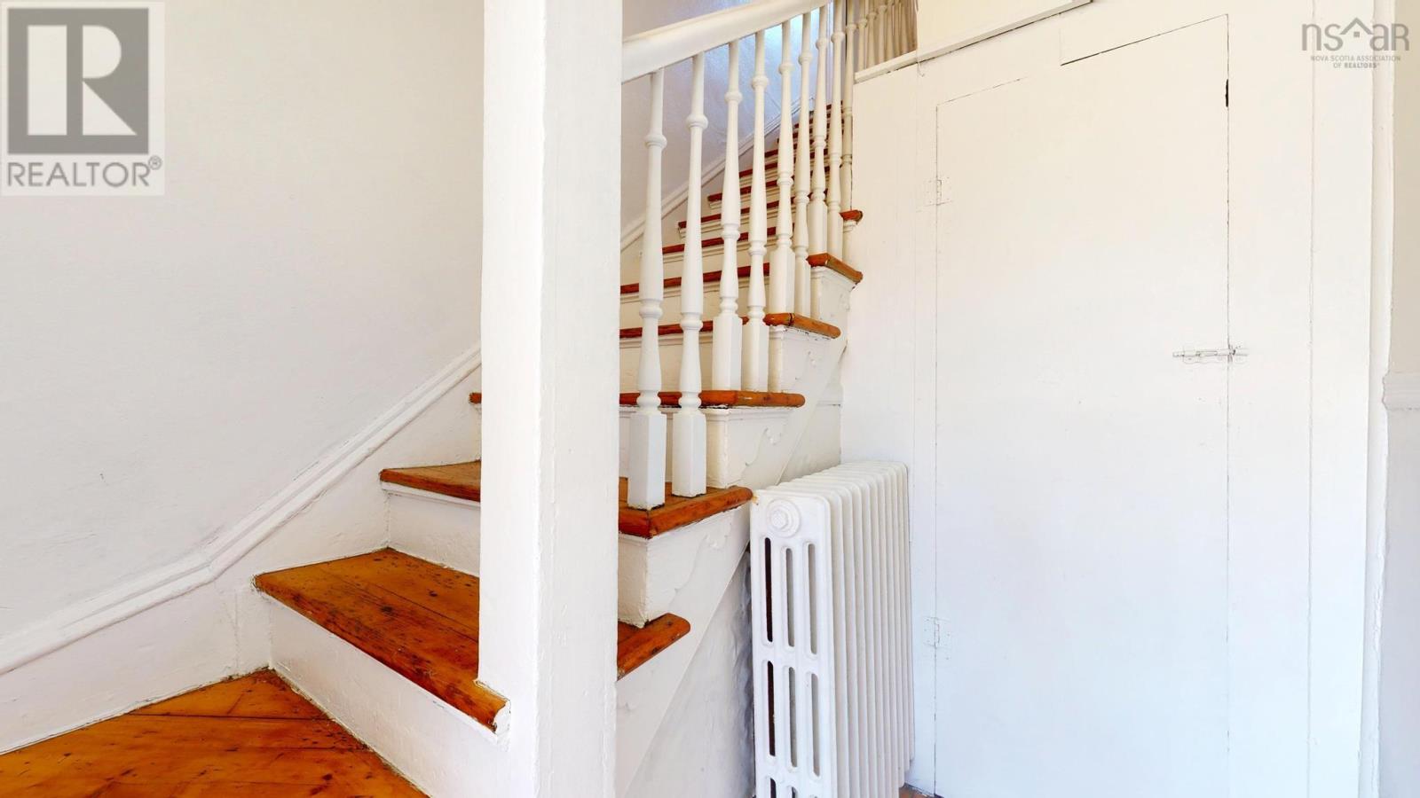 2683-87 Fuller Terrace Property Photo 29