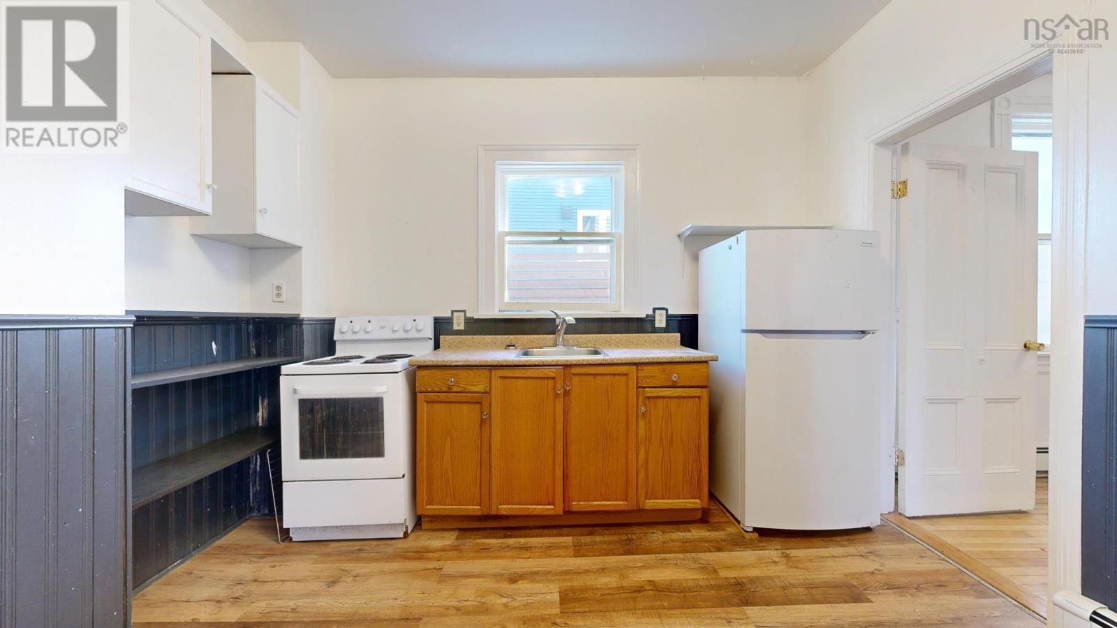 2683-87 Fuller Terrace Property Photo 41