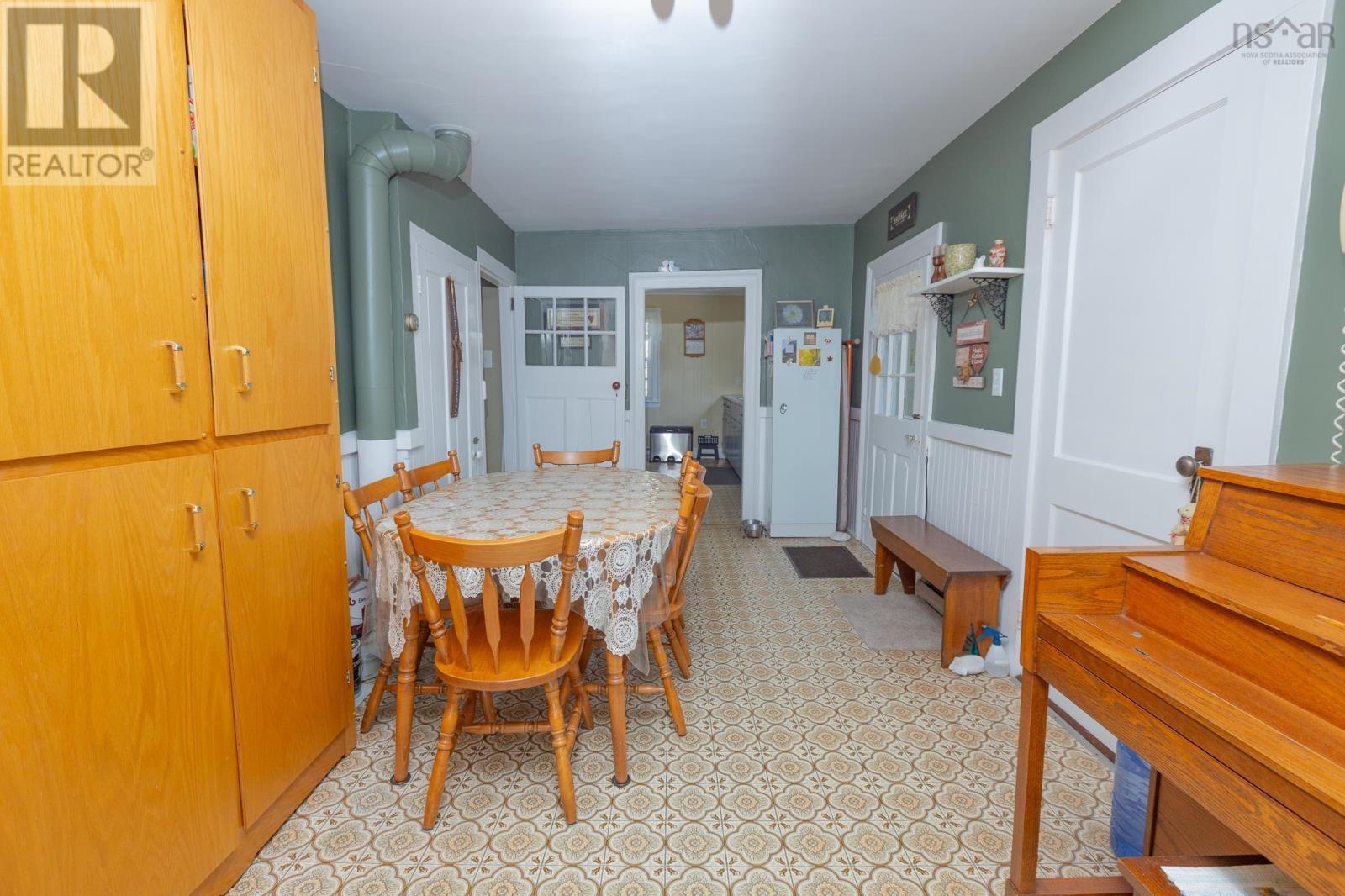 15 John Street Property Photo 14