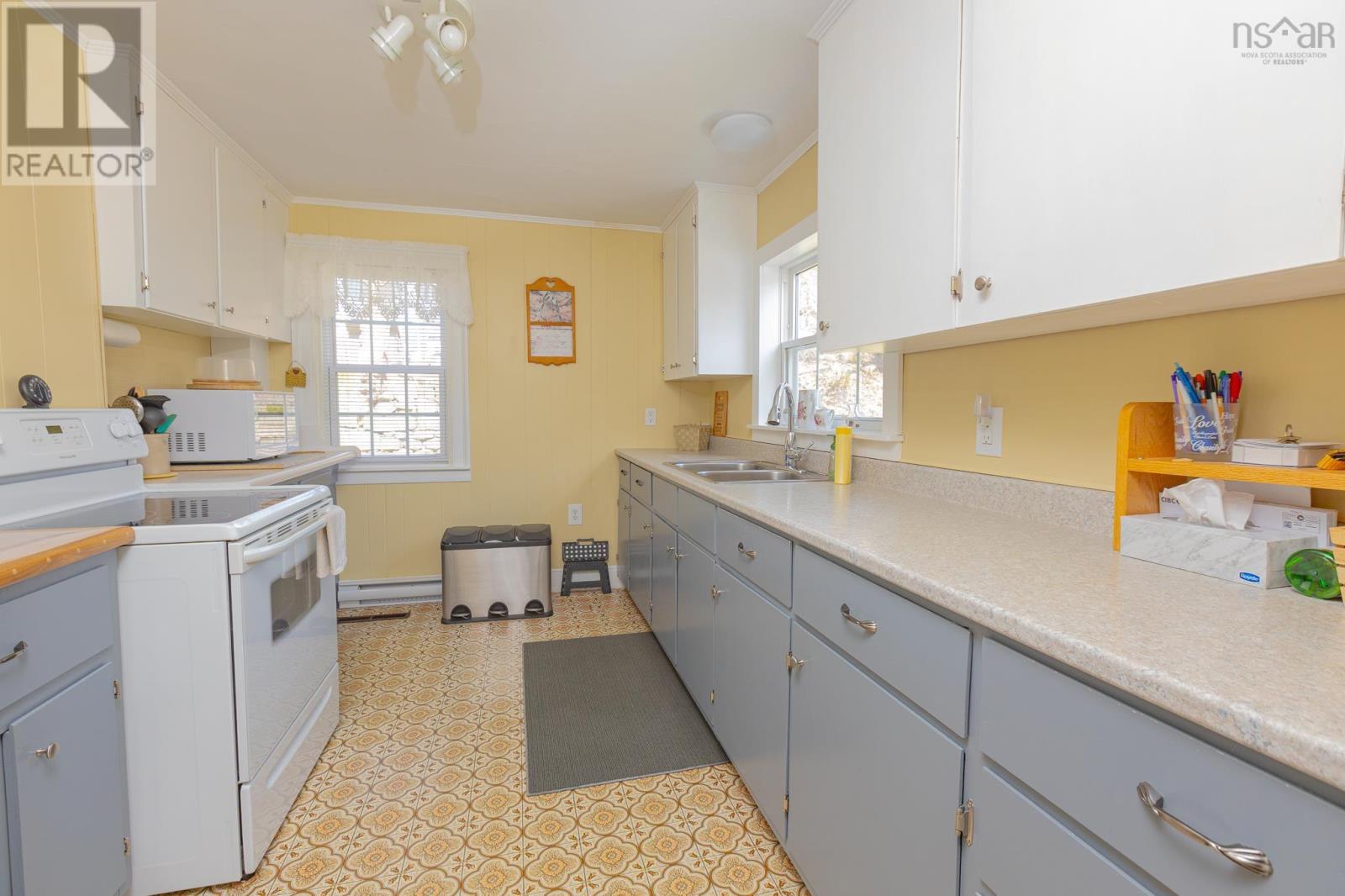 15 John Street Property Photo 15