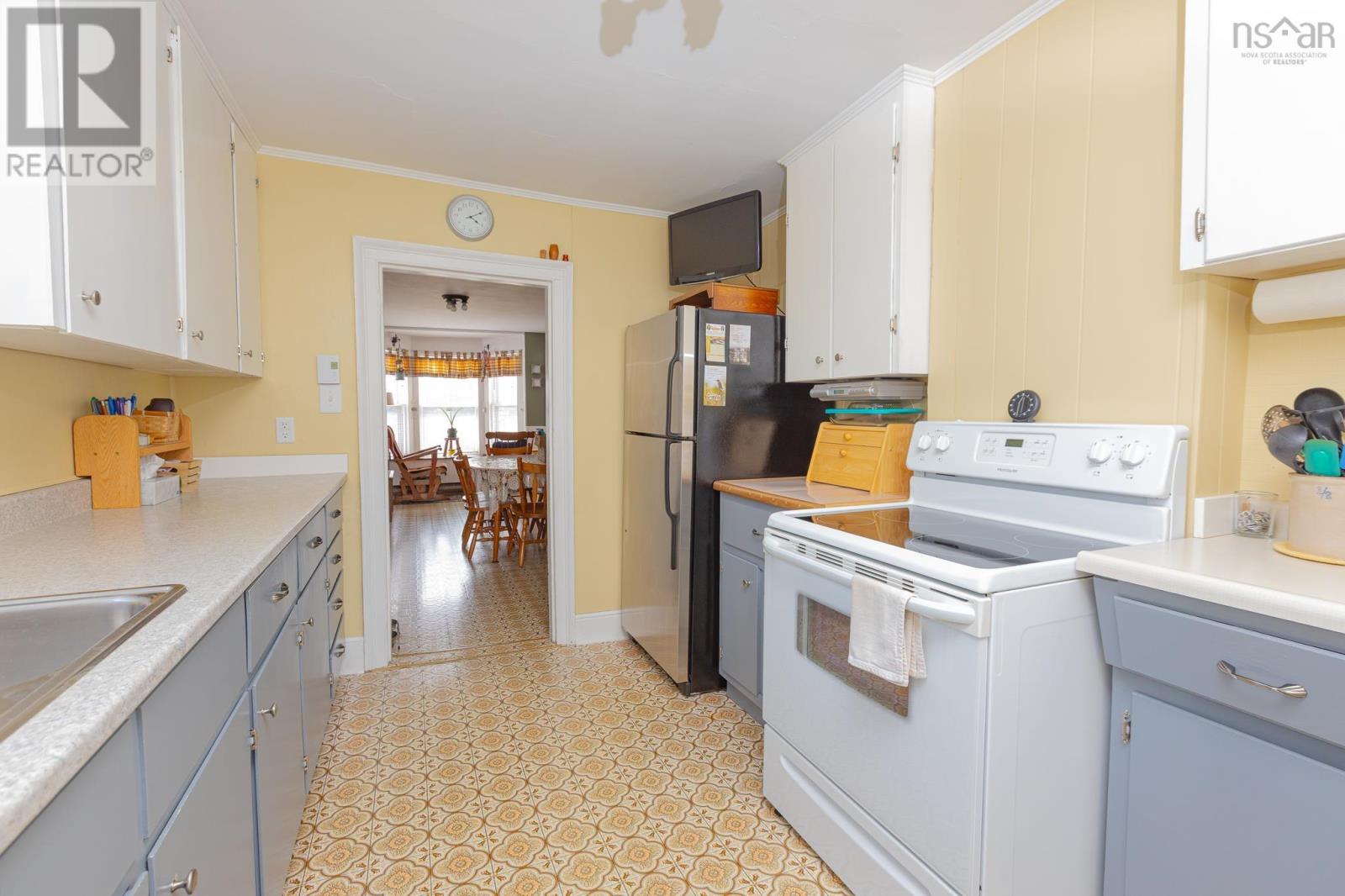 15 John Street Property Photo 16