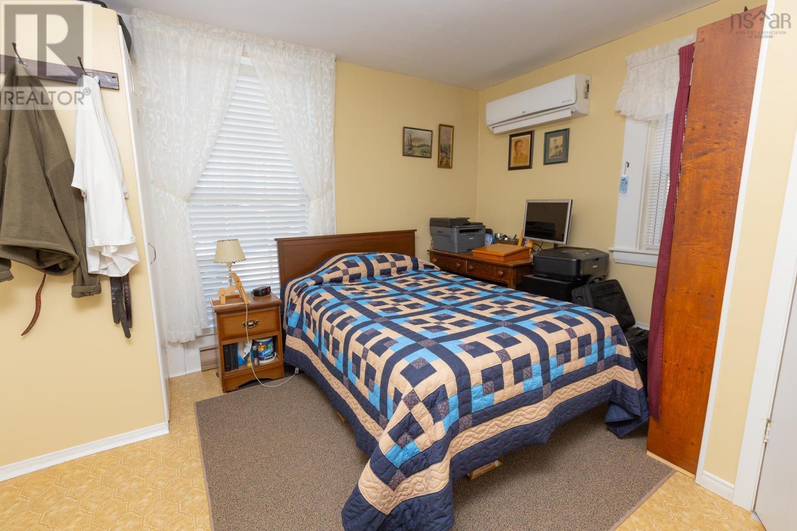 15 John Street Property Photo 20