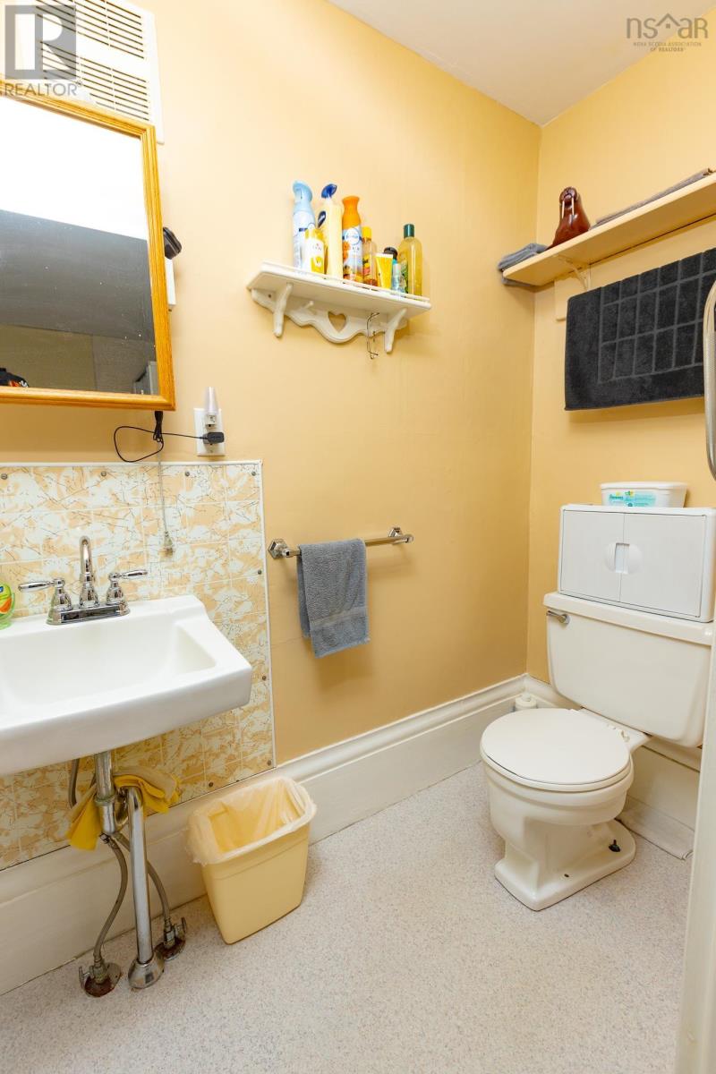15 John Street Property Photo 21