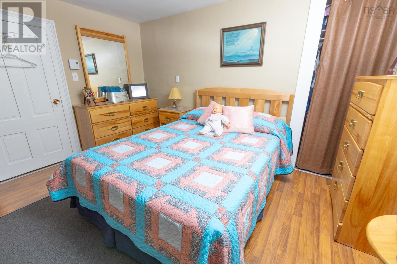 15 John Street Property Photo 34