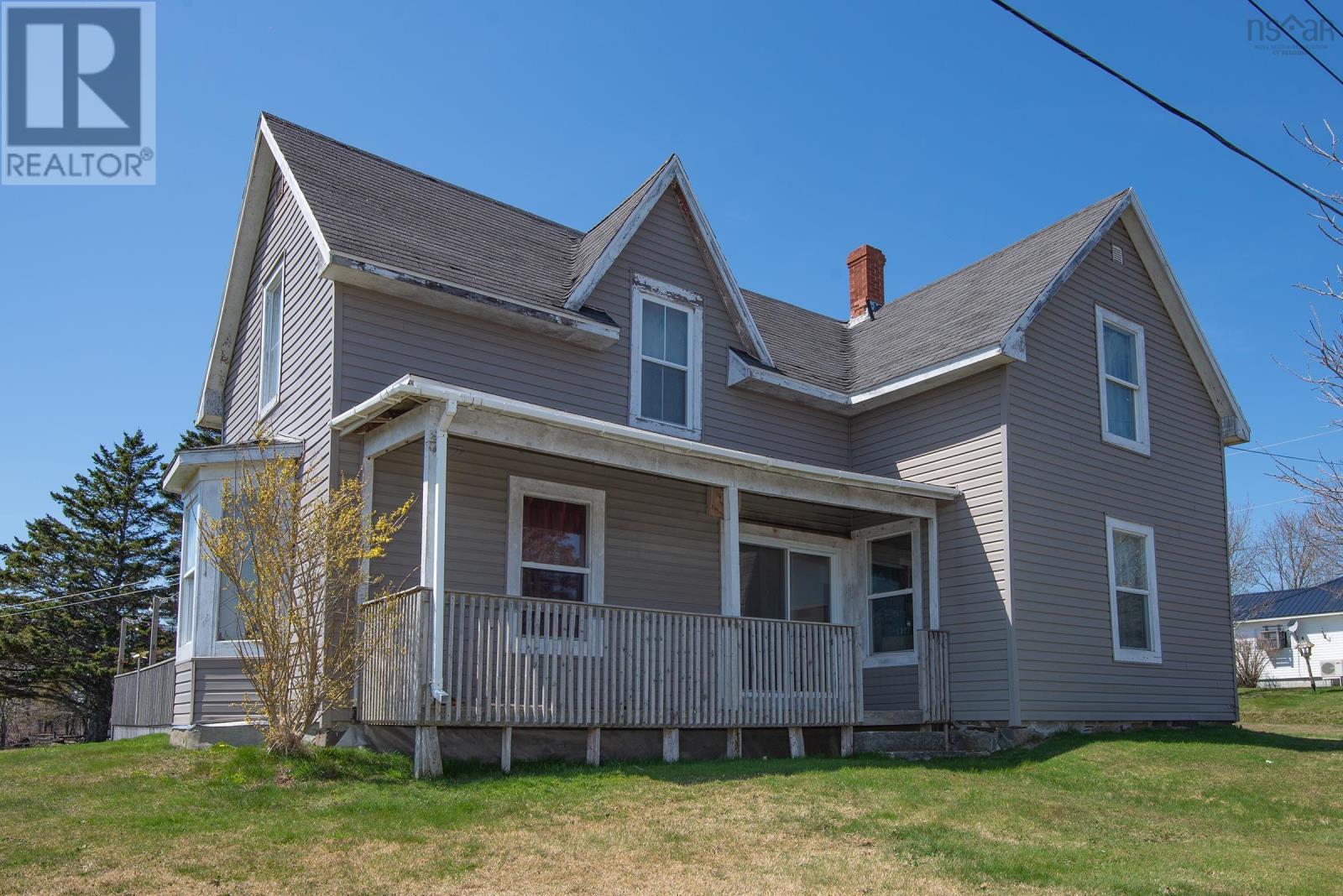 5 Strickland Road Property Photo 4