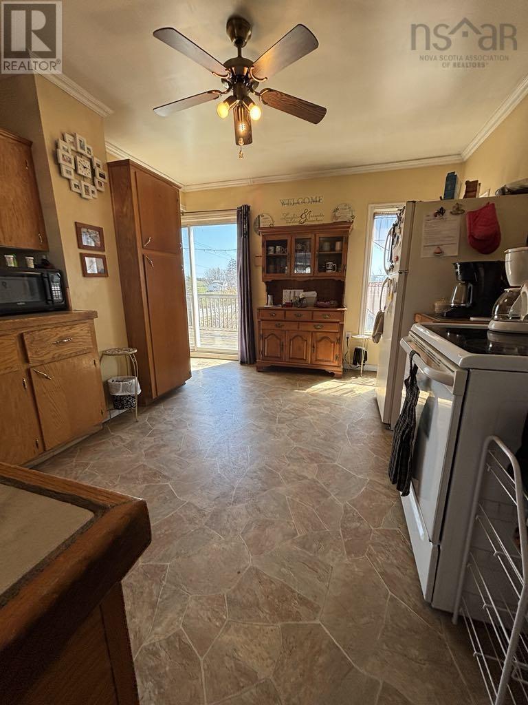 5 Strickland Road Property Photo 19