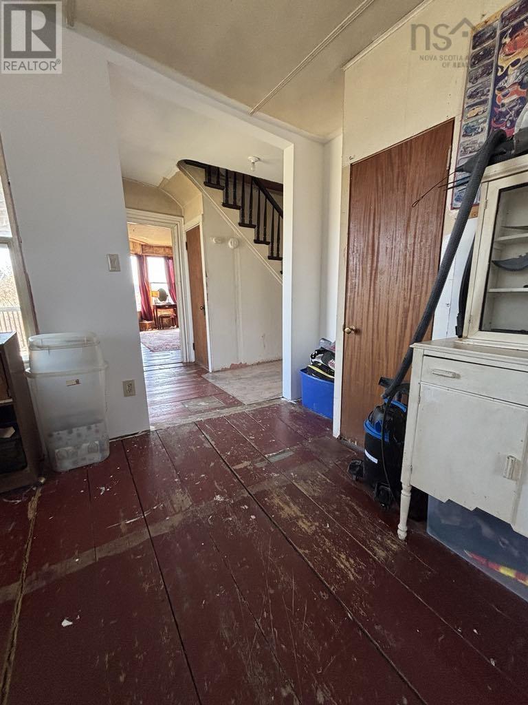 5 Strickland Road Property Photo 25