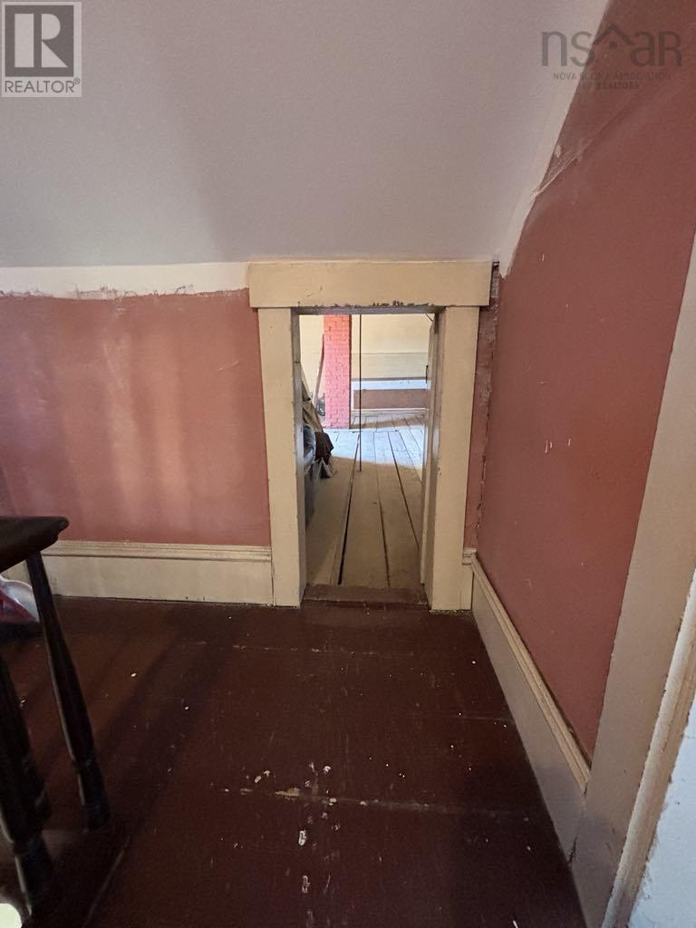 5 Strickland Road Property Photo 35