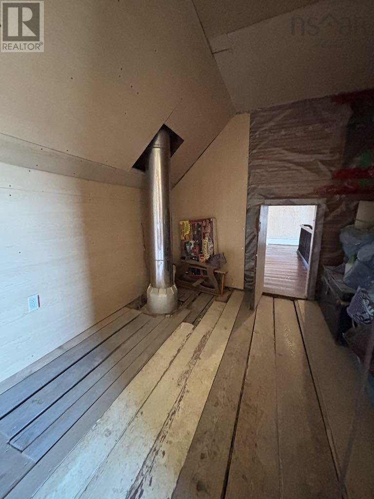 5 Strickland Road Property Photo 37