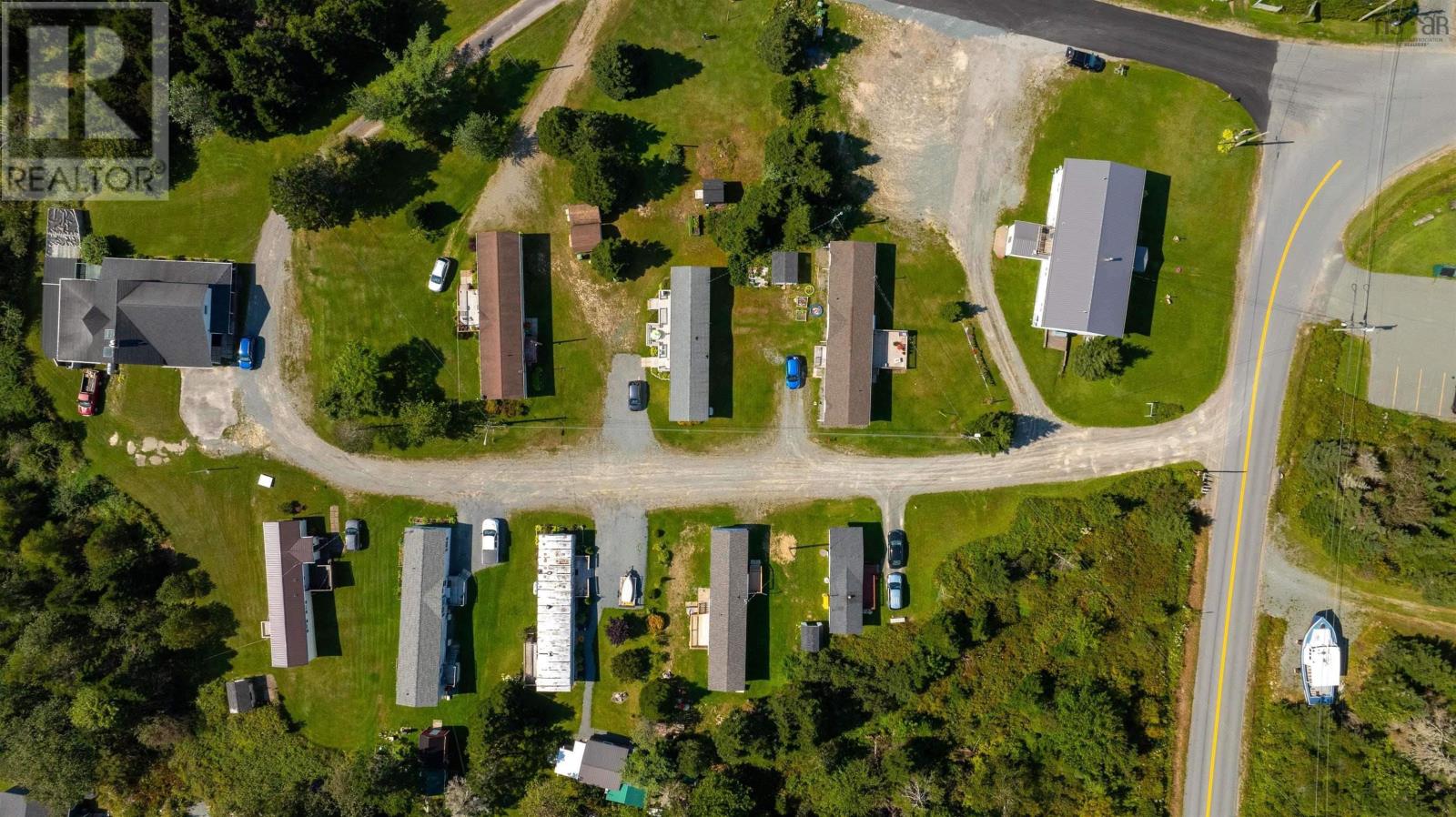 2 Smith Lane Property Photo 5