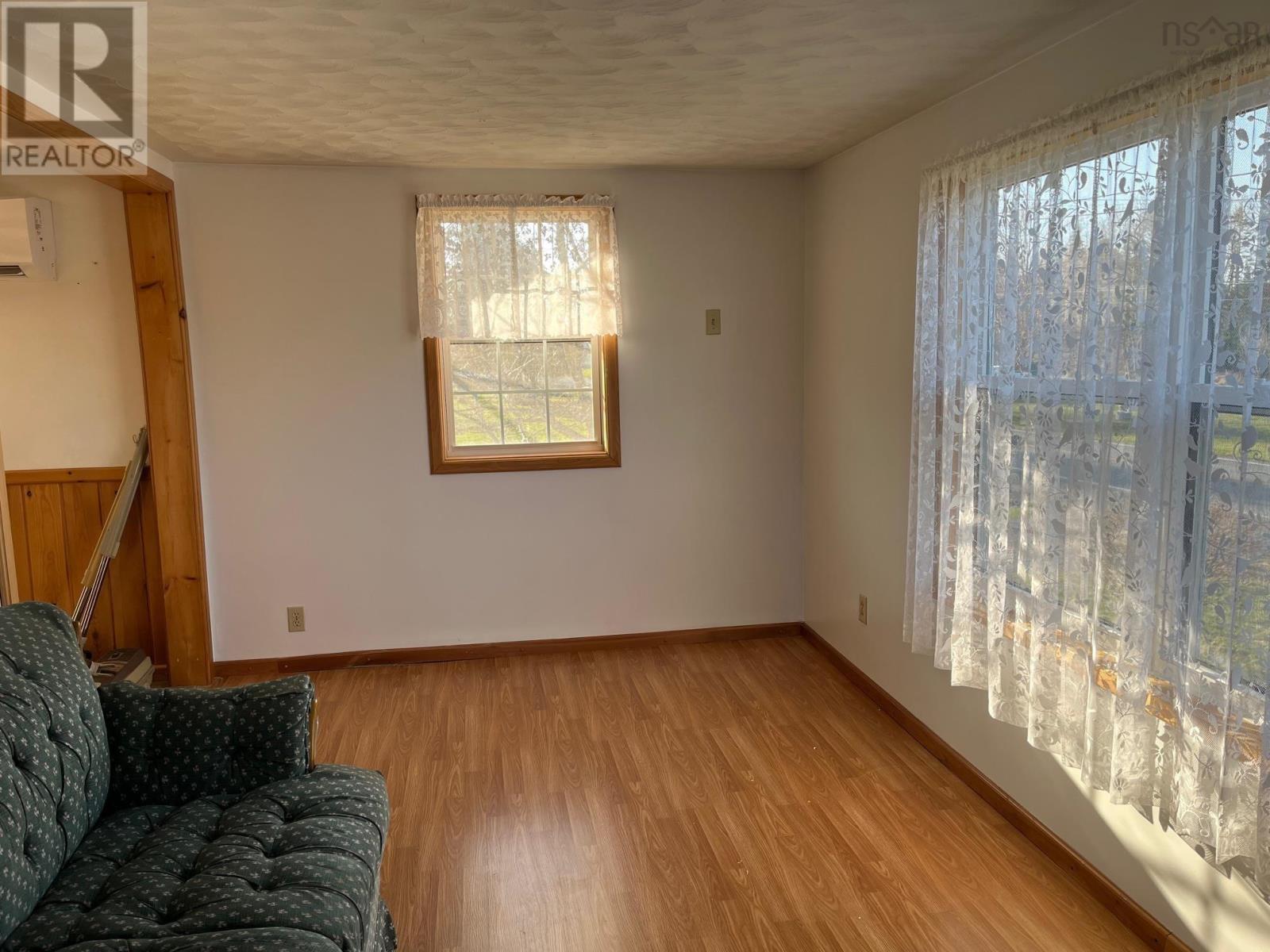 5886 Highway 2 Property Photo 12
