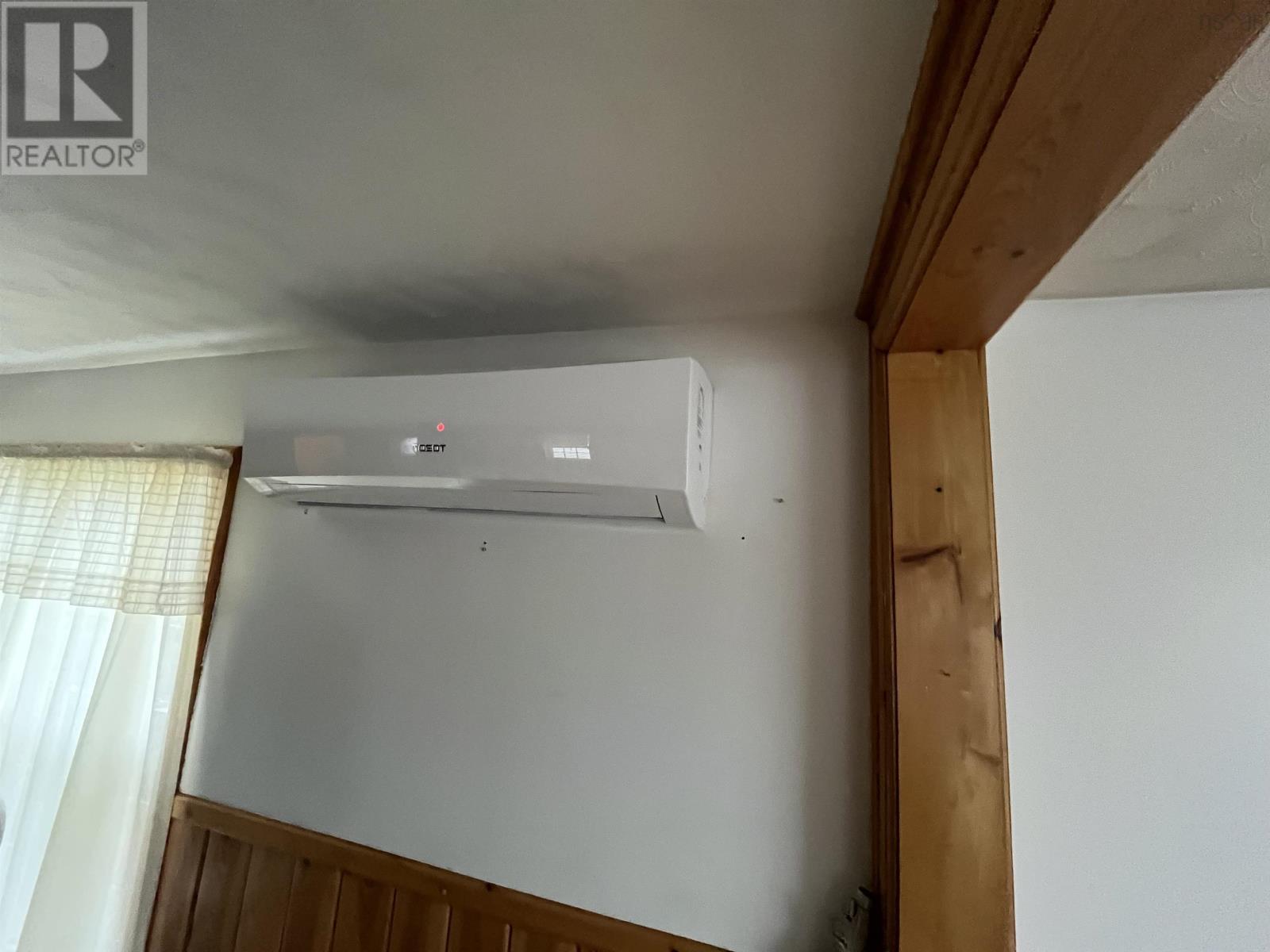 5886 Highway 2 Property Photo 13