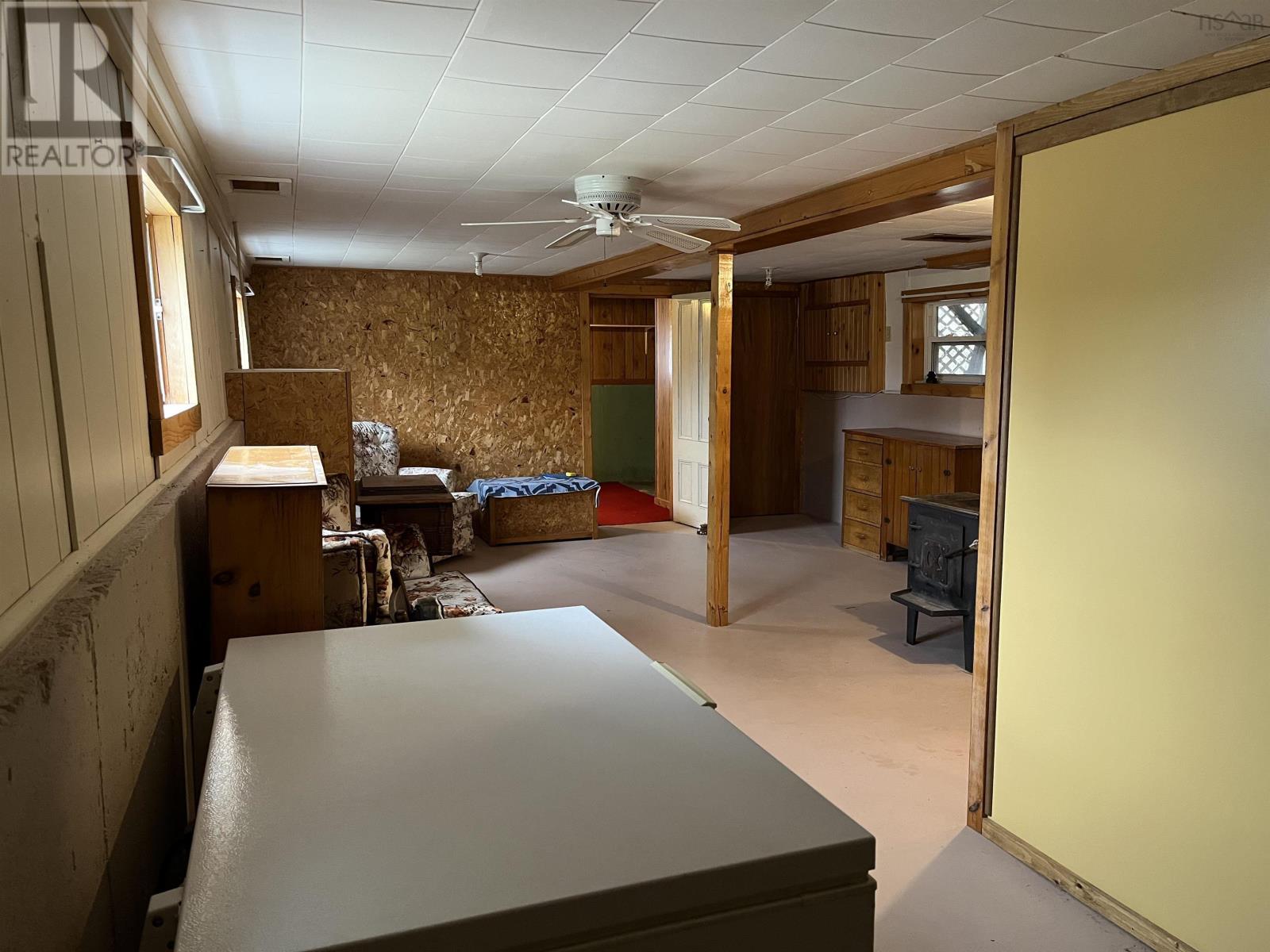 5886 Highway 2 Property Photo 30