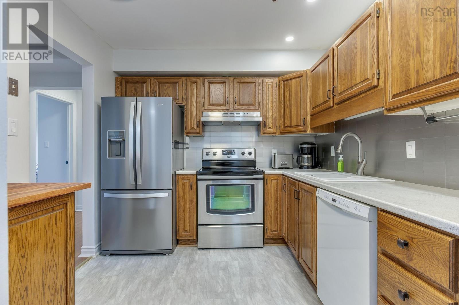 306 64 Cumberland Drive Property Photo 1