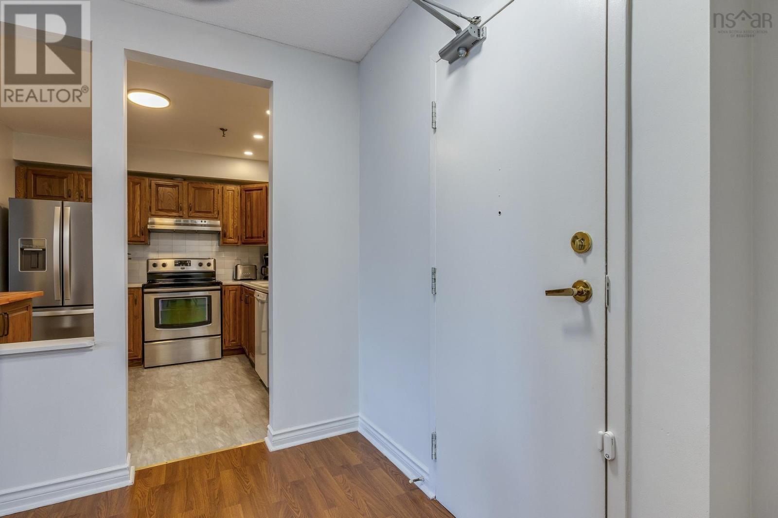306 64 Cumberland Drive Property Photo 2