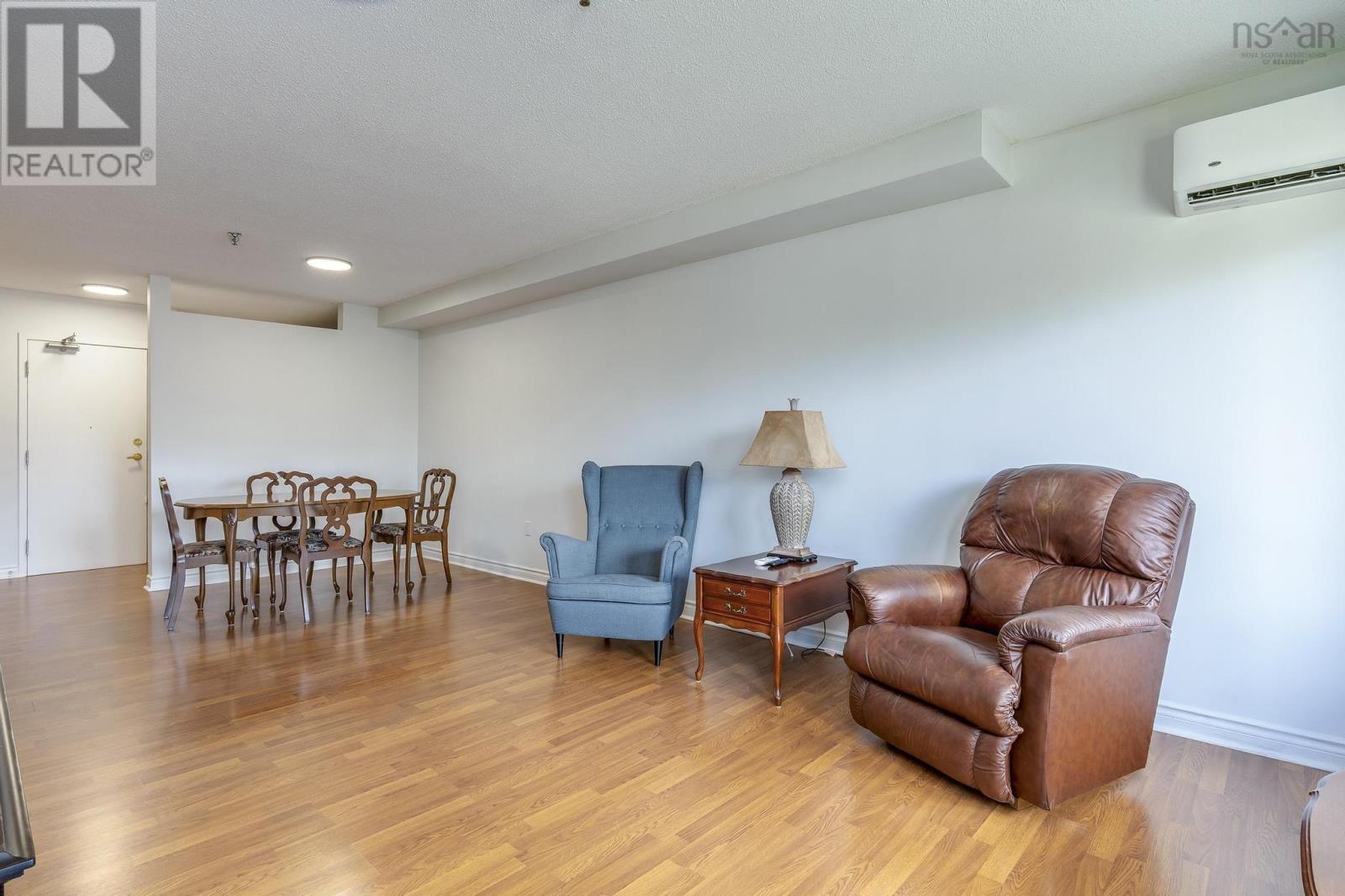 306 64 Cumberland Drive Property Photo 10