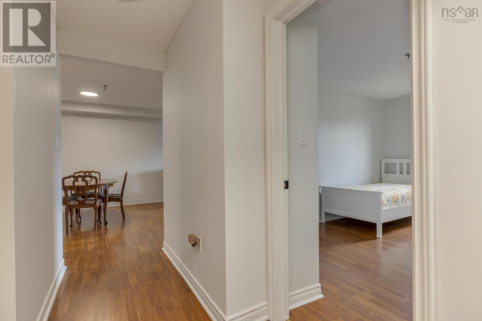 306 64 Cumberland Drive Property Photo 18