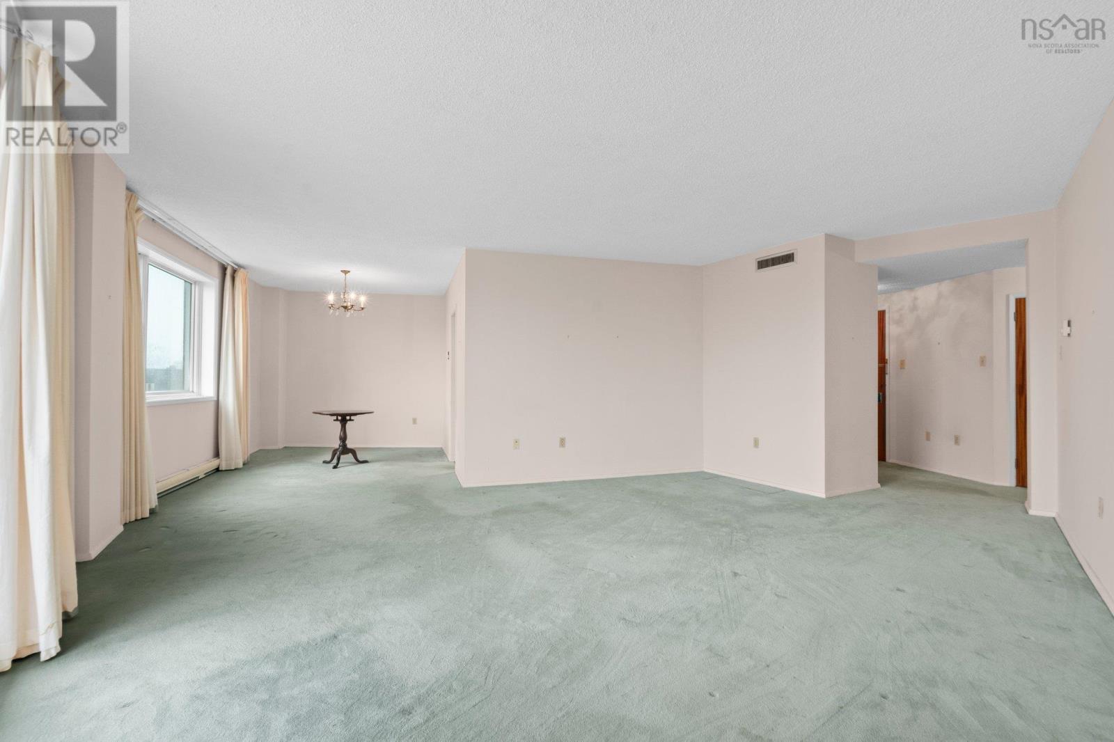 601 1074 Wellington Street Property Photo 7