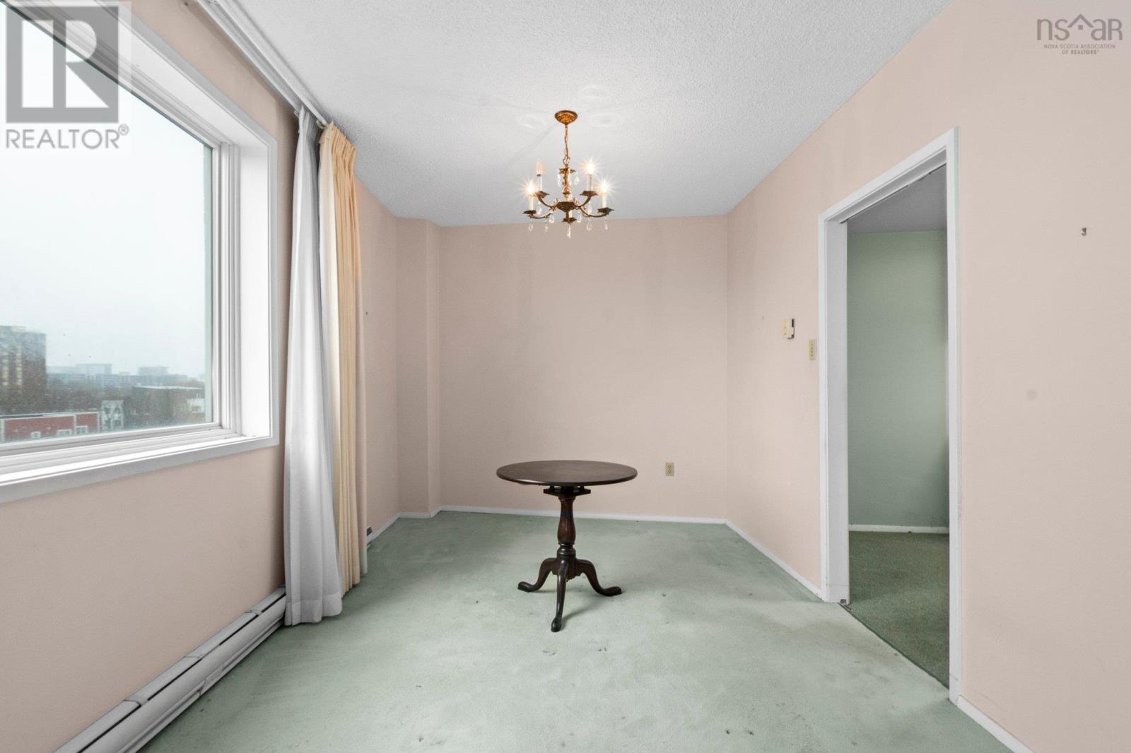 601 1074 Wellington Street Property Photo 11
