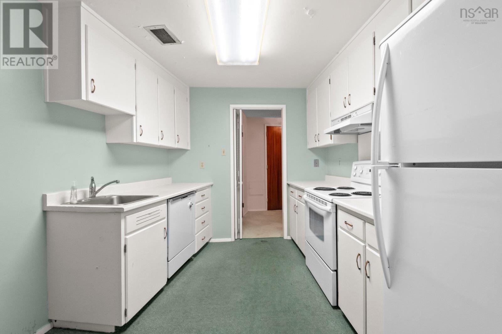 601 1074 Wellington Street Property Photo 14