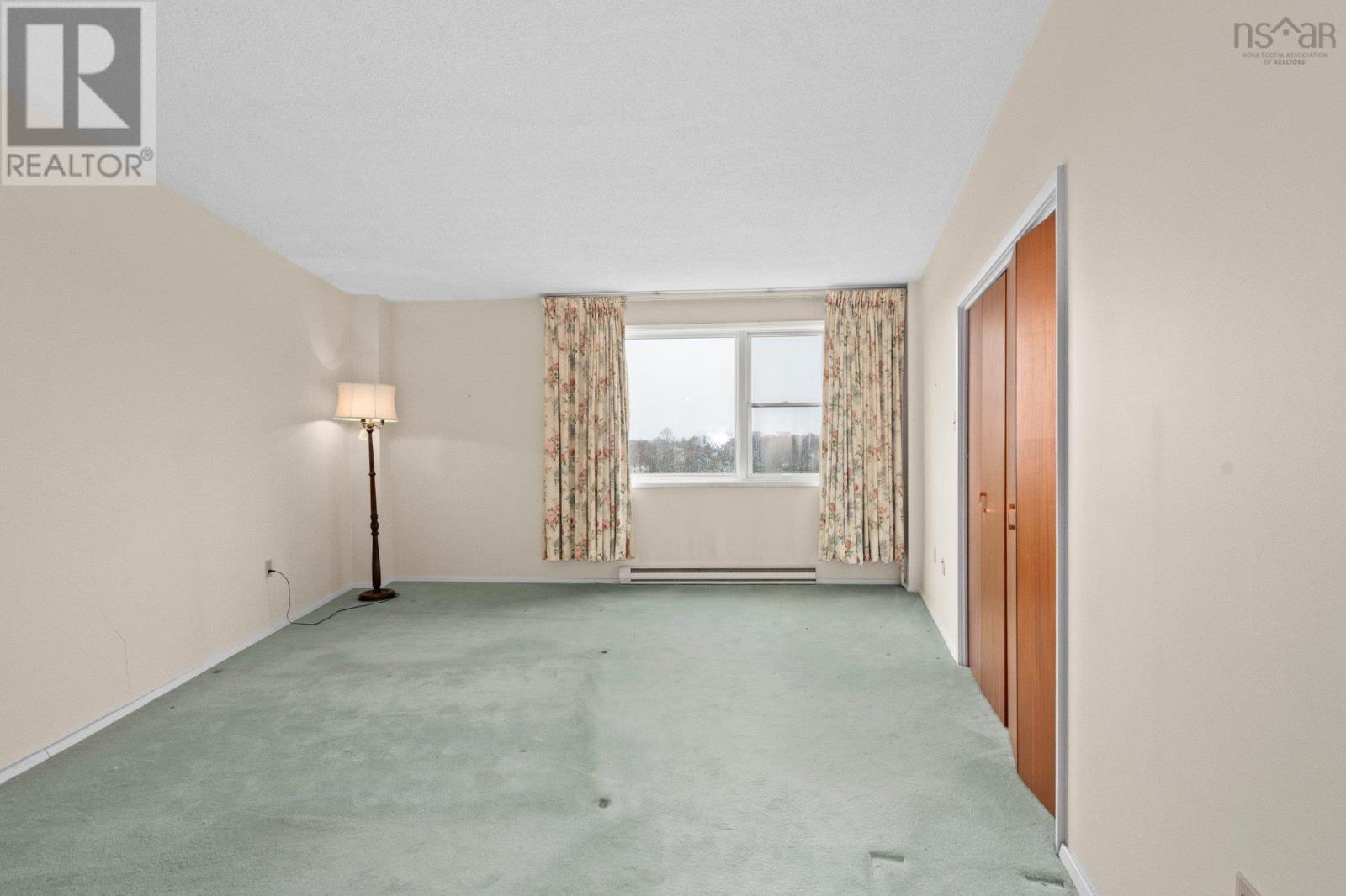 601 1074 Wellington Street Property Photo 16